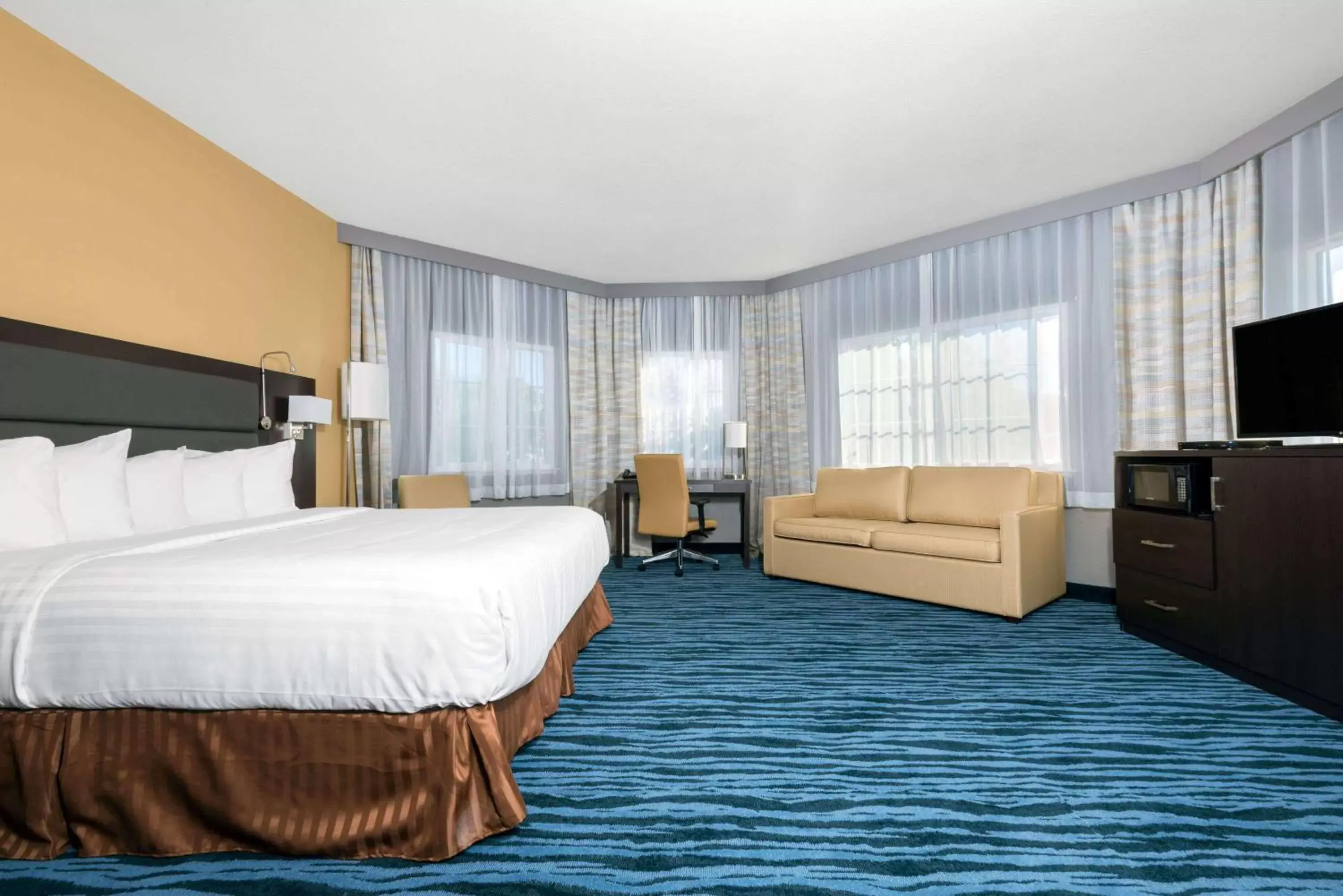 Photo of the whole room in Hotel 1550 - SFO Airport West