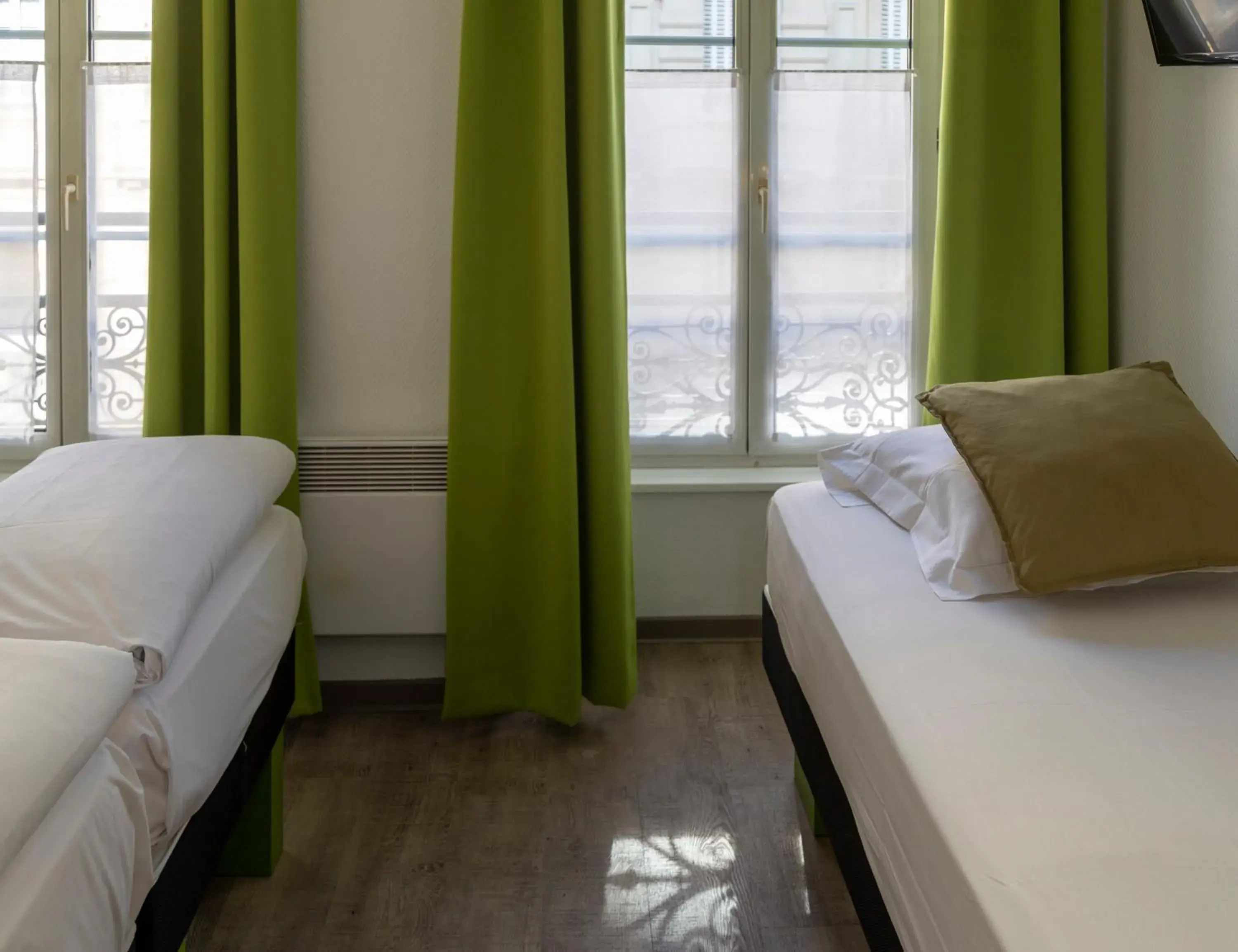 Bedroom, Seating Area in Hotel Victoria