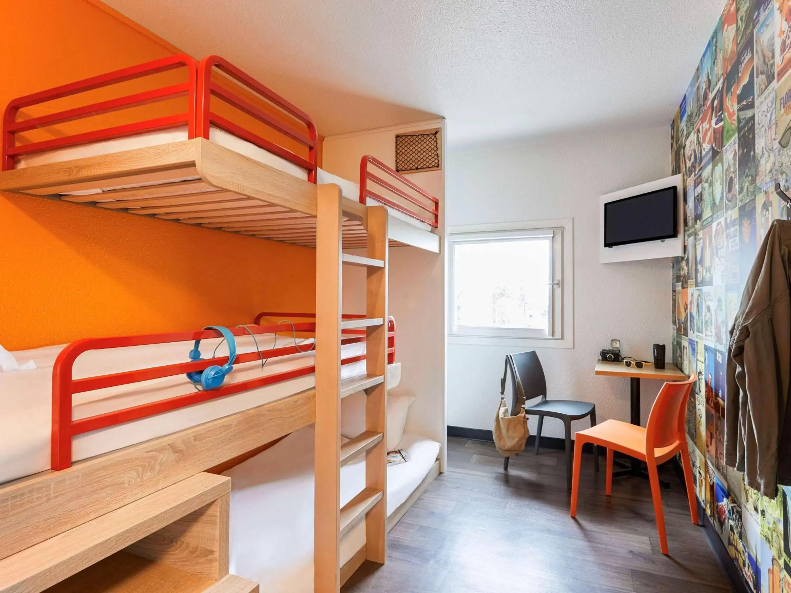 Photo of the whole room, Bunk Bed in hotelF1 Clermont Ferrand Est