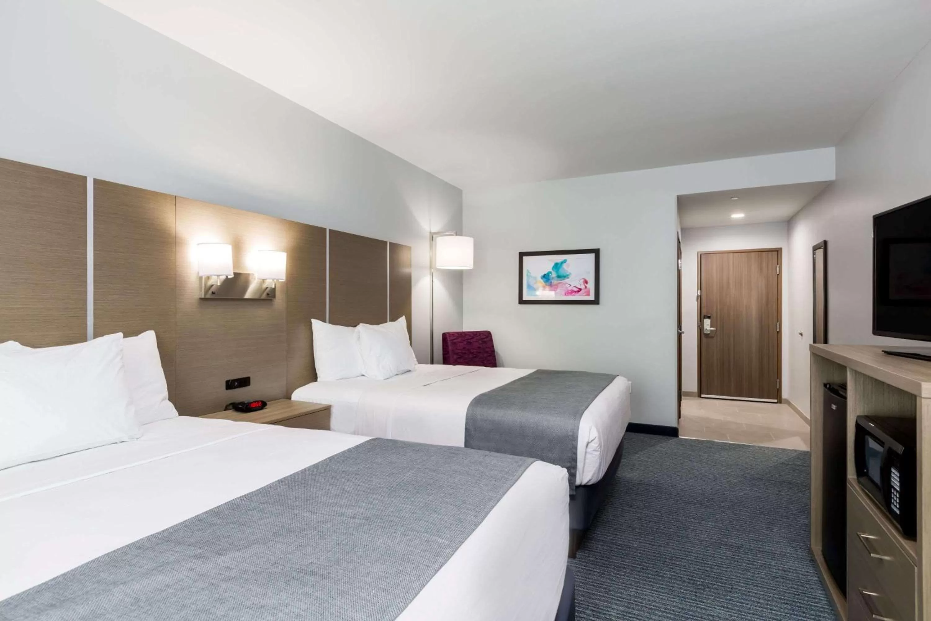 Queen Room with Two Queen Beds and Roll-In Shower - Mobility Accessible/Non-Smoking in Days Inn & Suites by Wyndham Houston NW Cypress