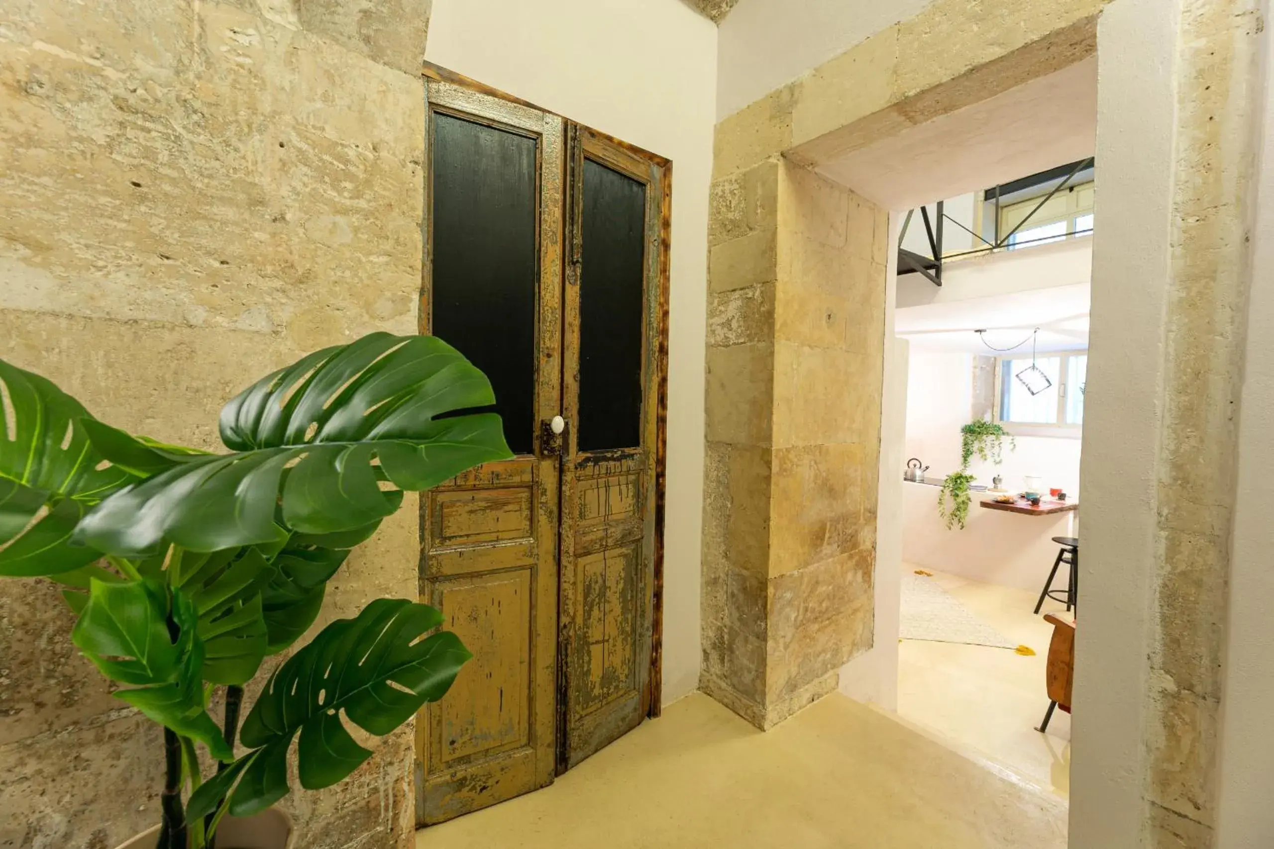 Property building in Casa Meti Exclusive Apartment in Ortigia