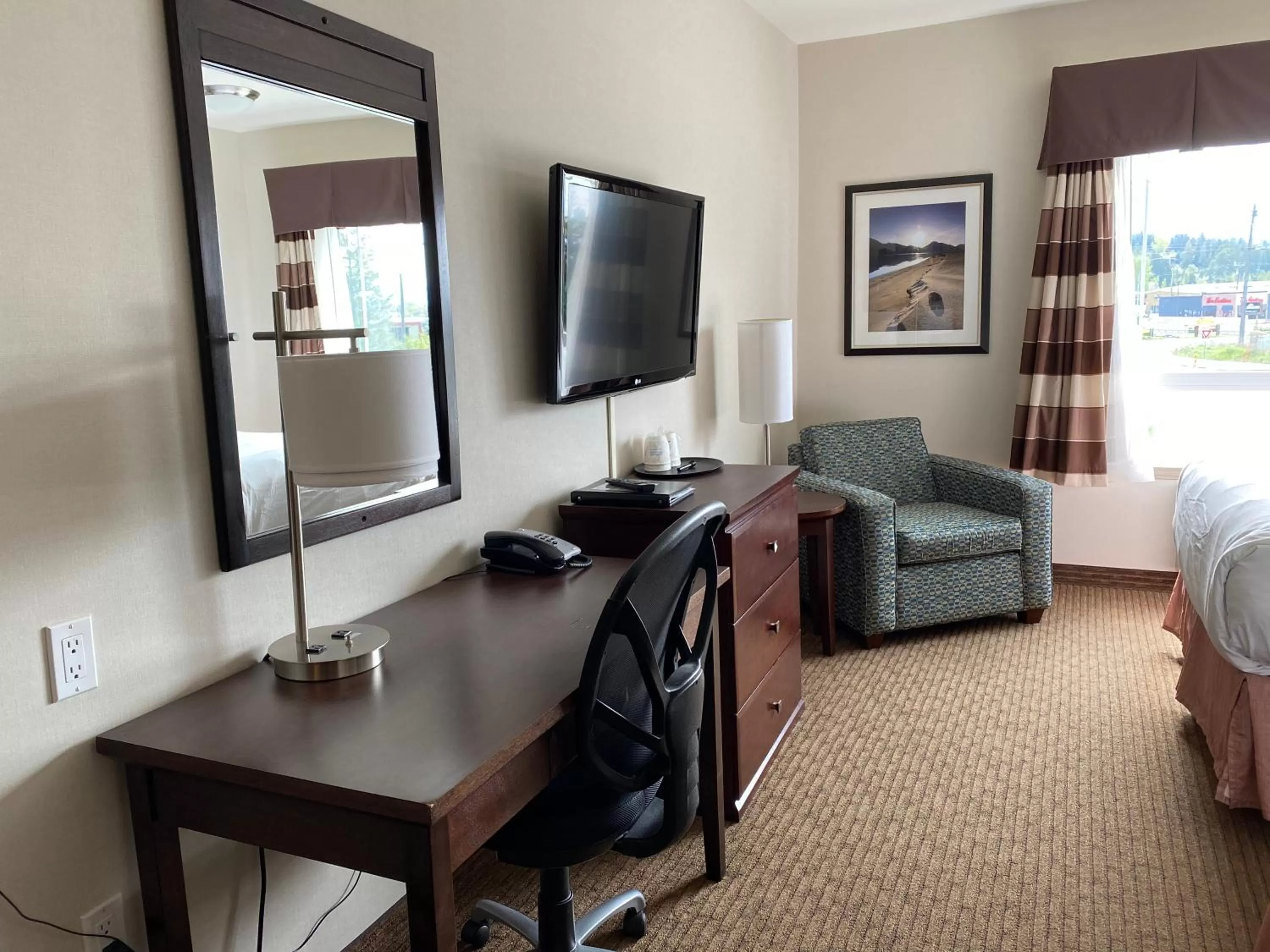 Bed in Ramada by Wyndham Creston