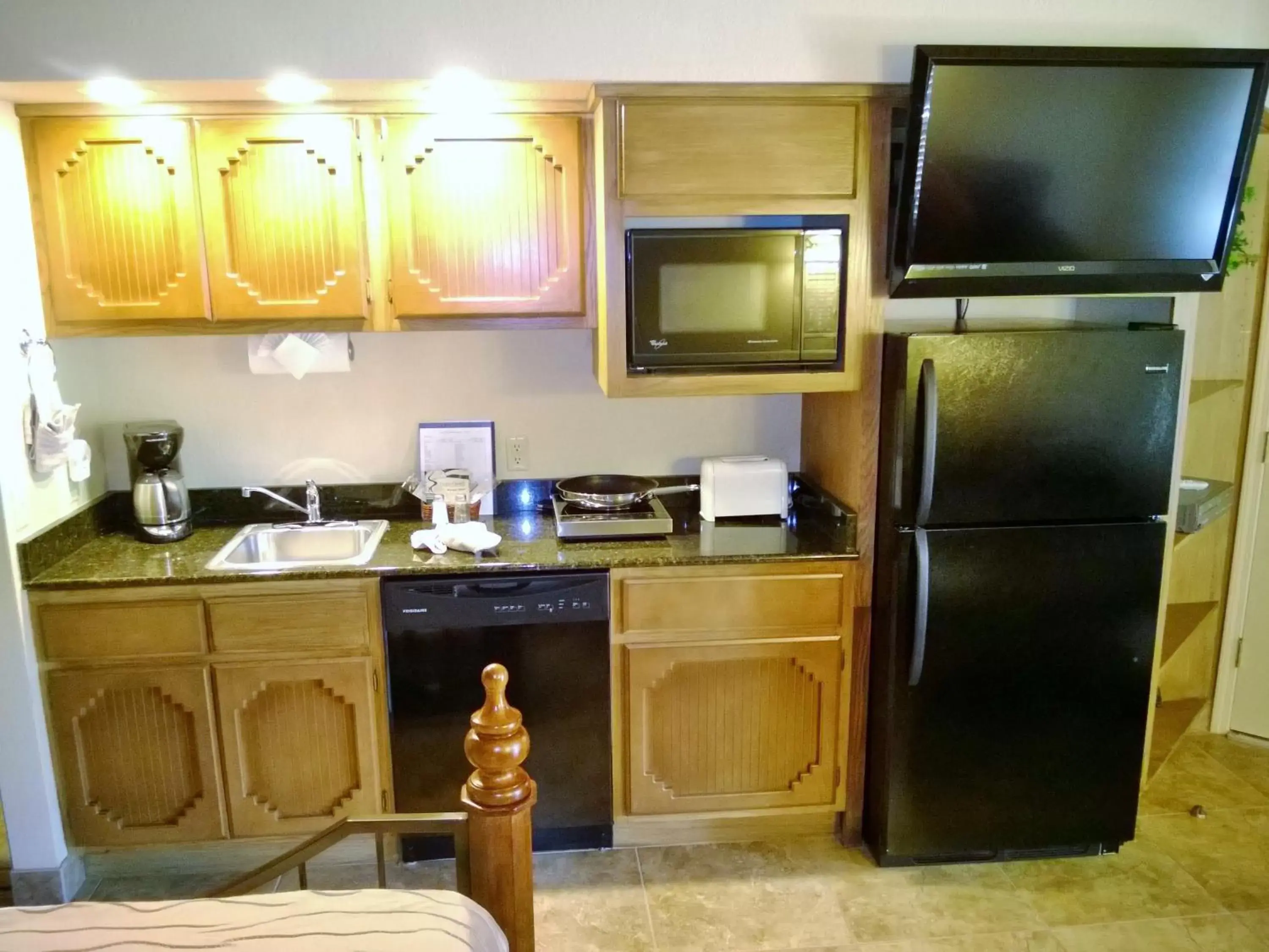 TV and multimedia, Kitchen/Kitchenette in Sedona Springs Resort, a VRI resort