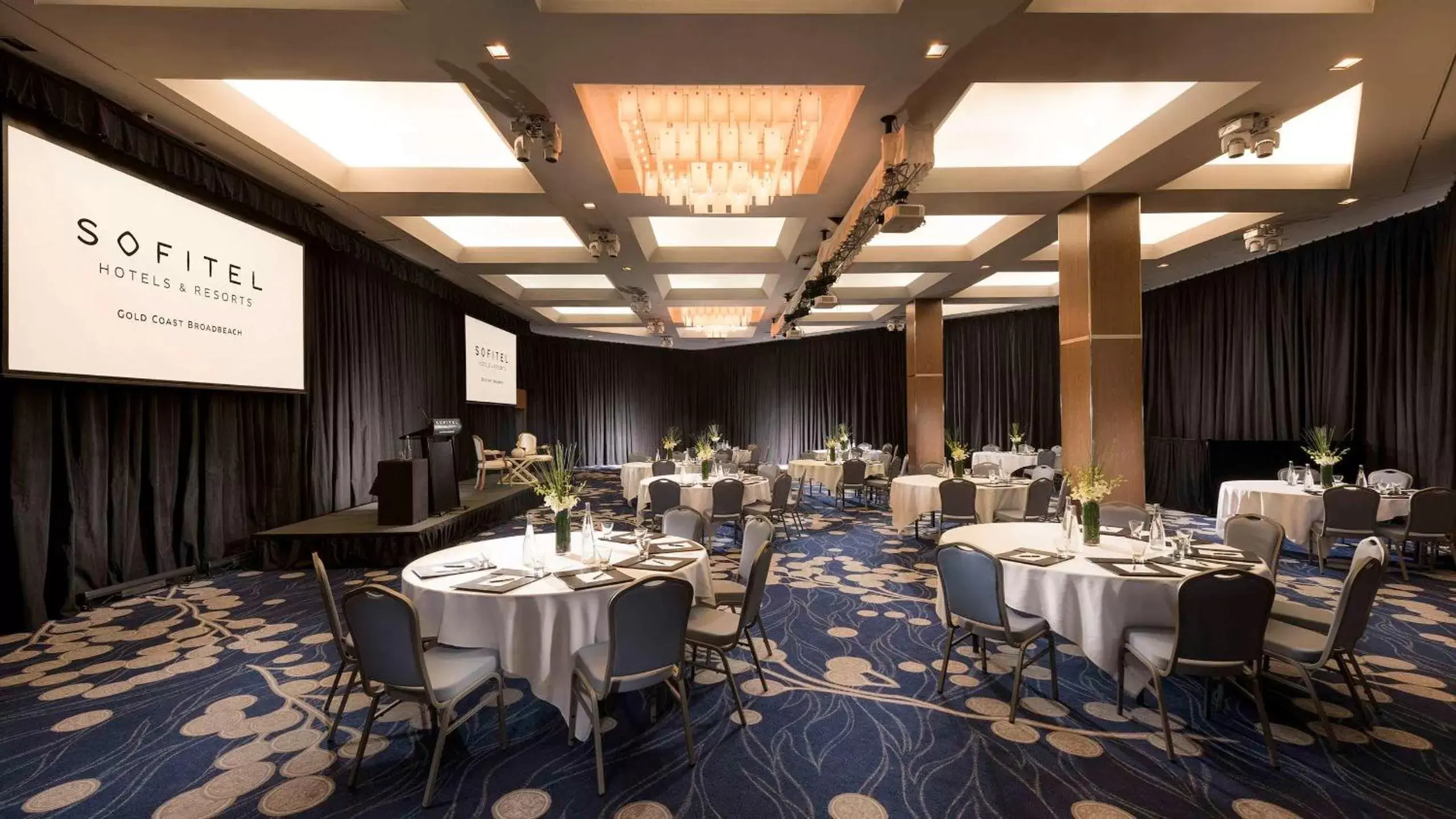 Meeting/conference room, Restaurant/Places to Eat in Sofitel Gold Coast Broadbeach