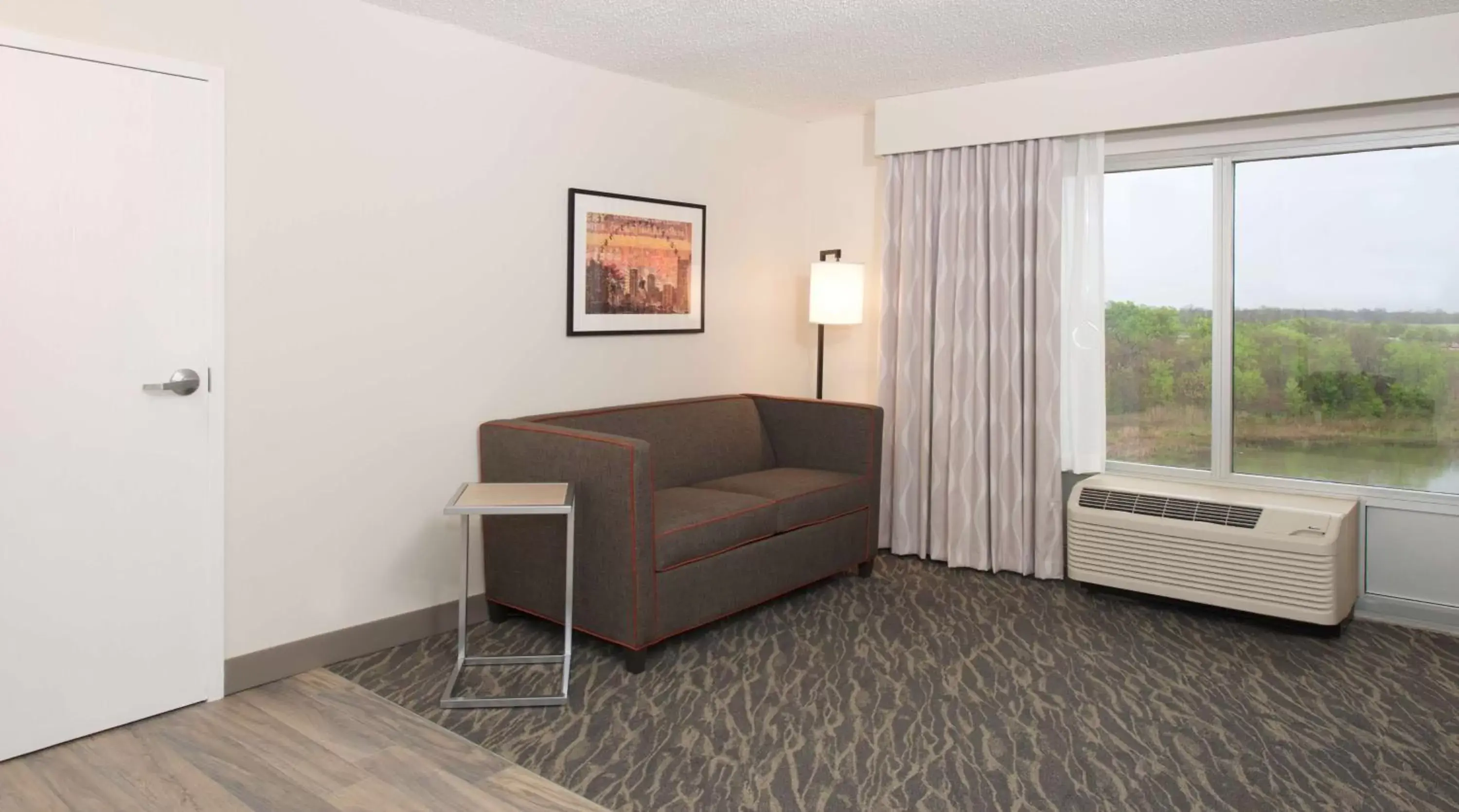 Living room, Seating Area in Hampton Inn & Suites N Ft Worth-Alliance Airport
