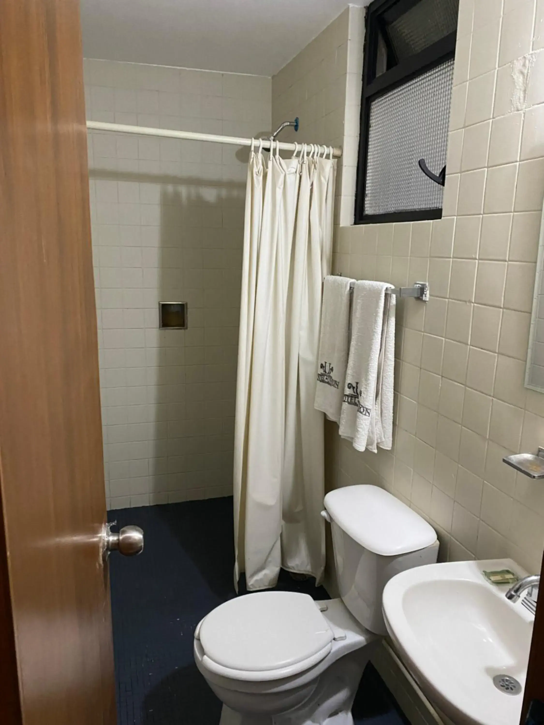 Bathroom in Hotel Union