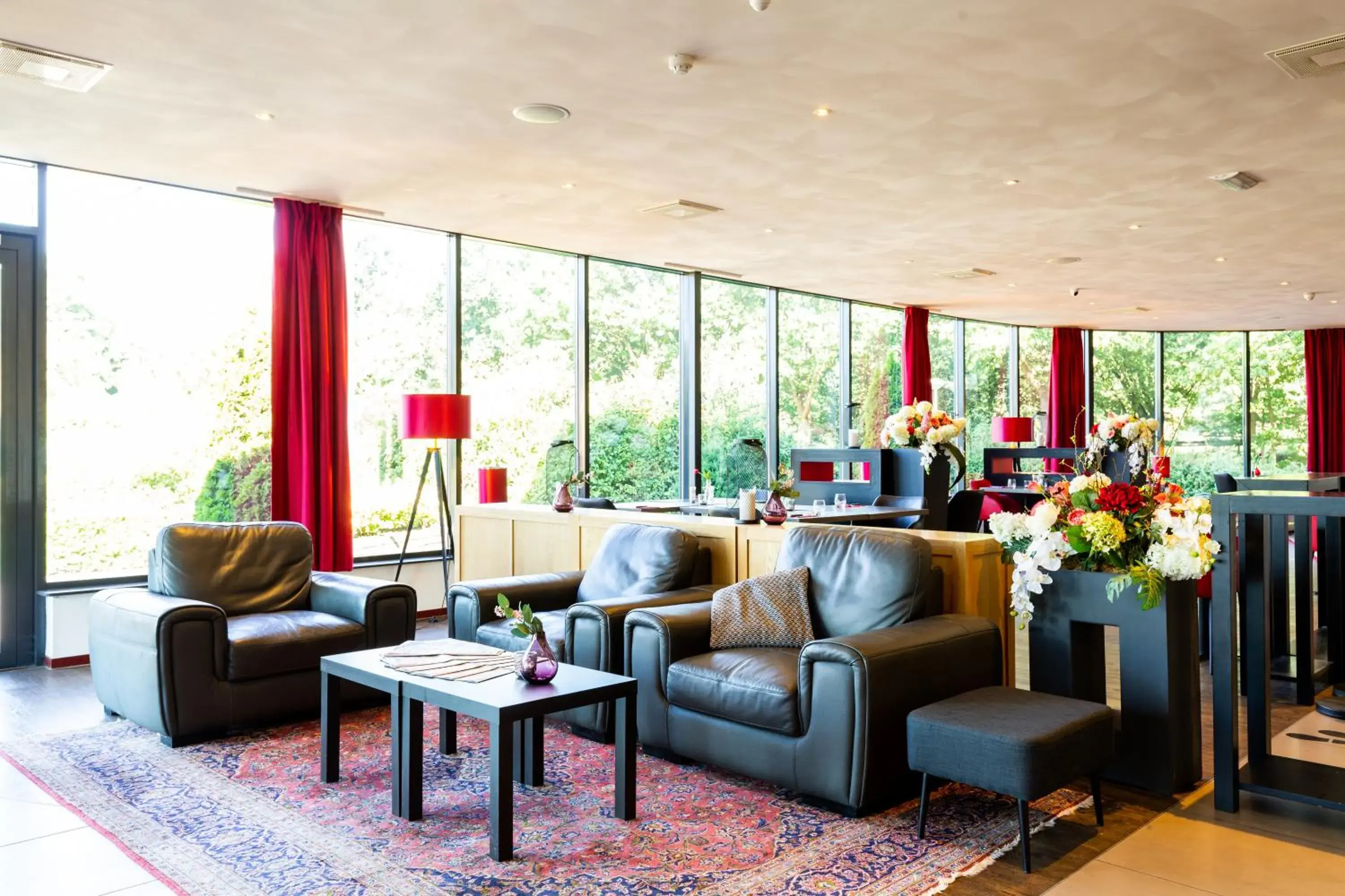 Lounge or bar, Seating Area in Bastion Hotel Roosendaal