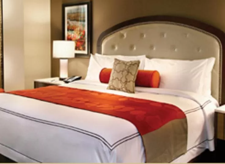 Bed in L'Auberge Baton Rouge