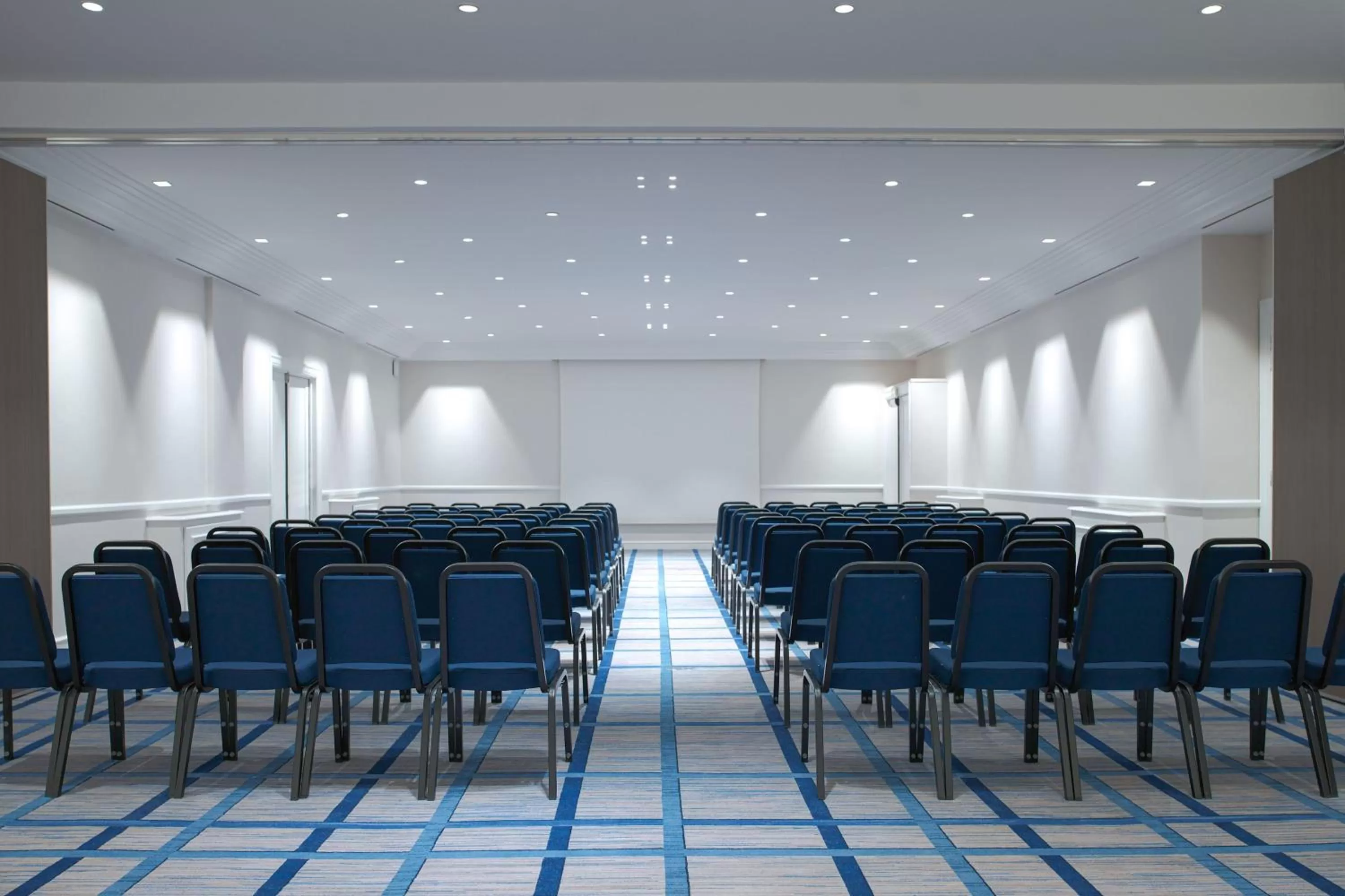 Meeting/conference room in Paris Marriott Opera Ambassador Hotel
