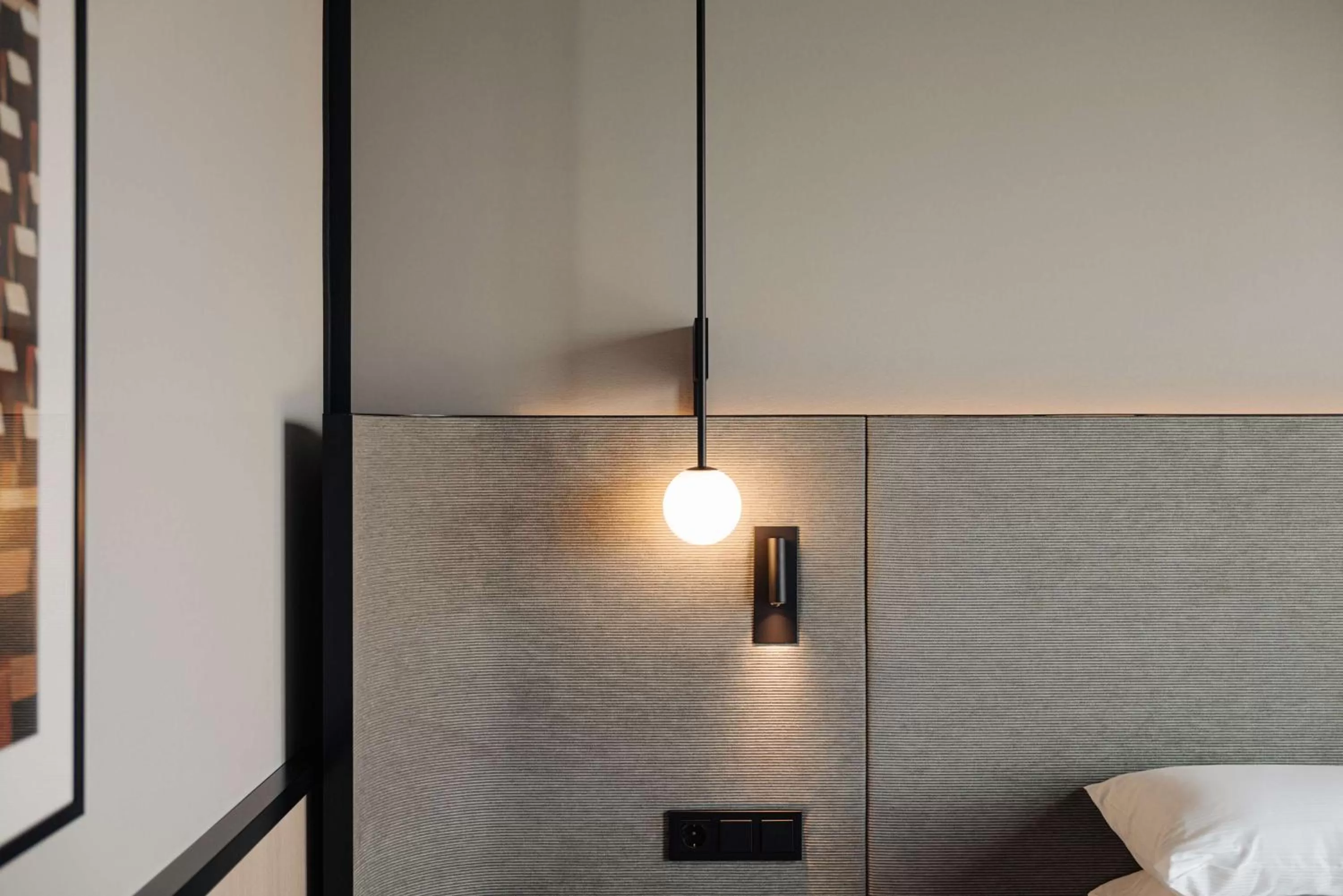 Bedroom, Bed in DoubleTree by Hilton Amsterdam Centraal Station