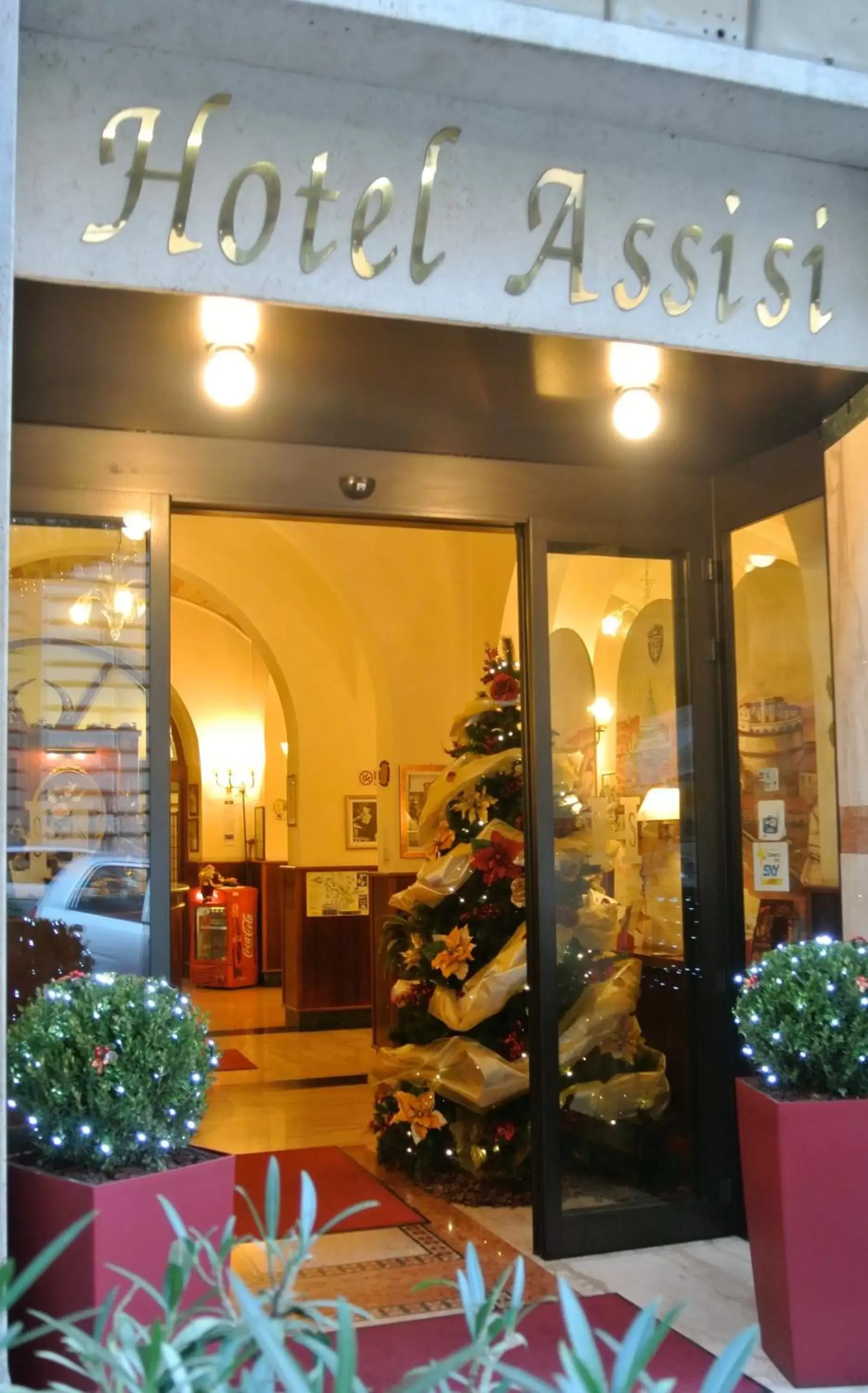 Facade/entrance in Hotel Assisi