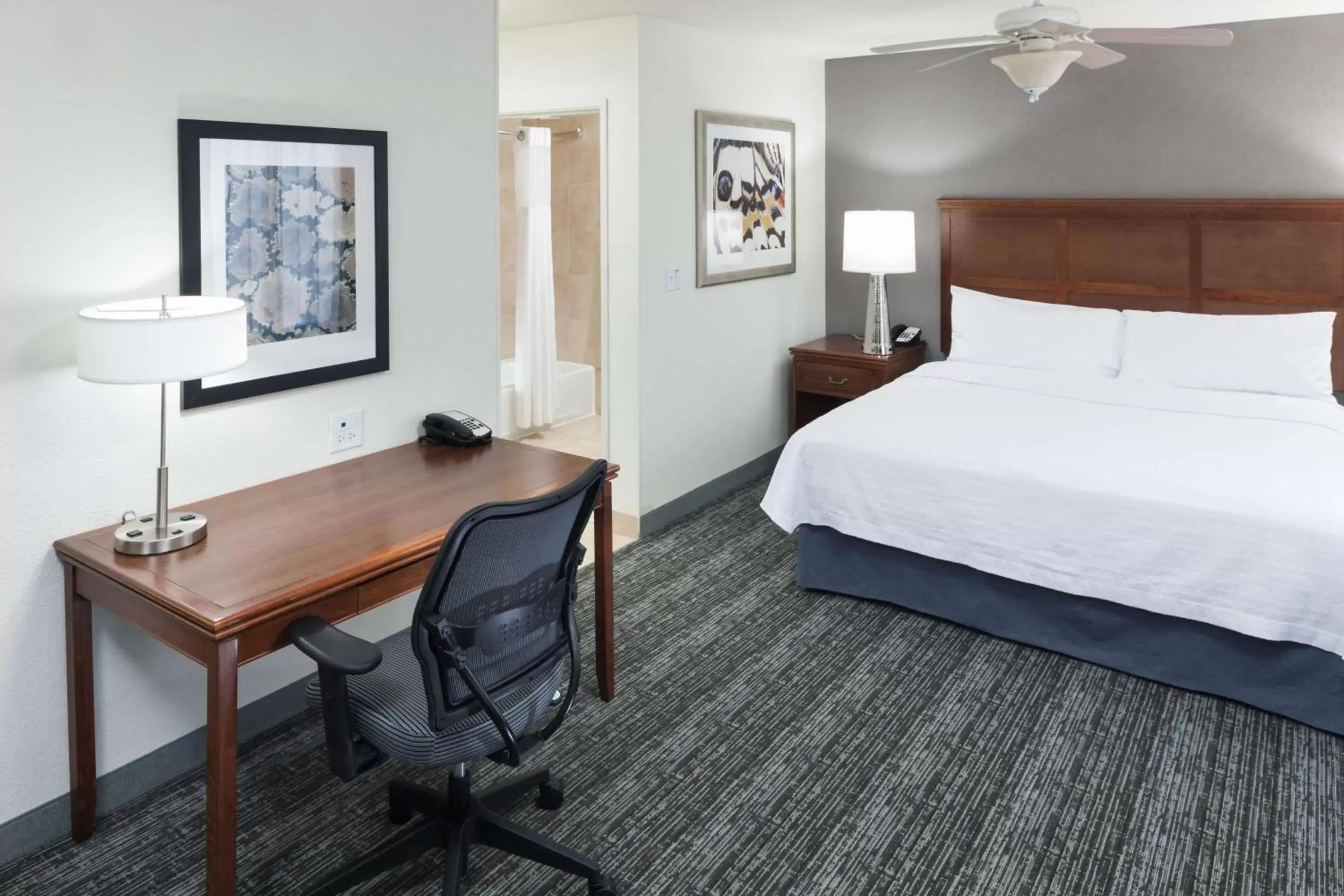 Living room, Bed in Homewood Suites by Hilton El Paso Airport