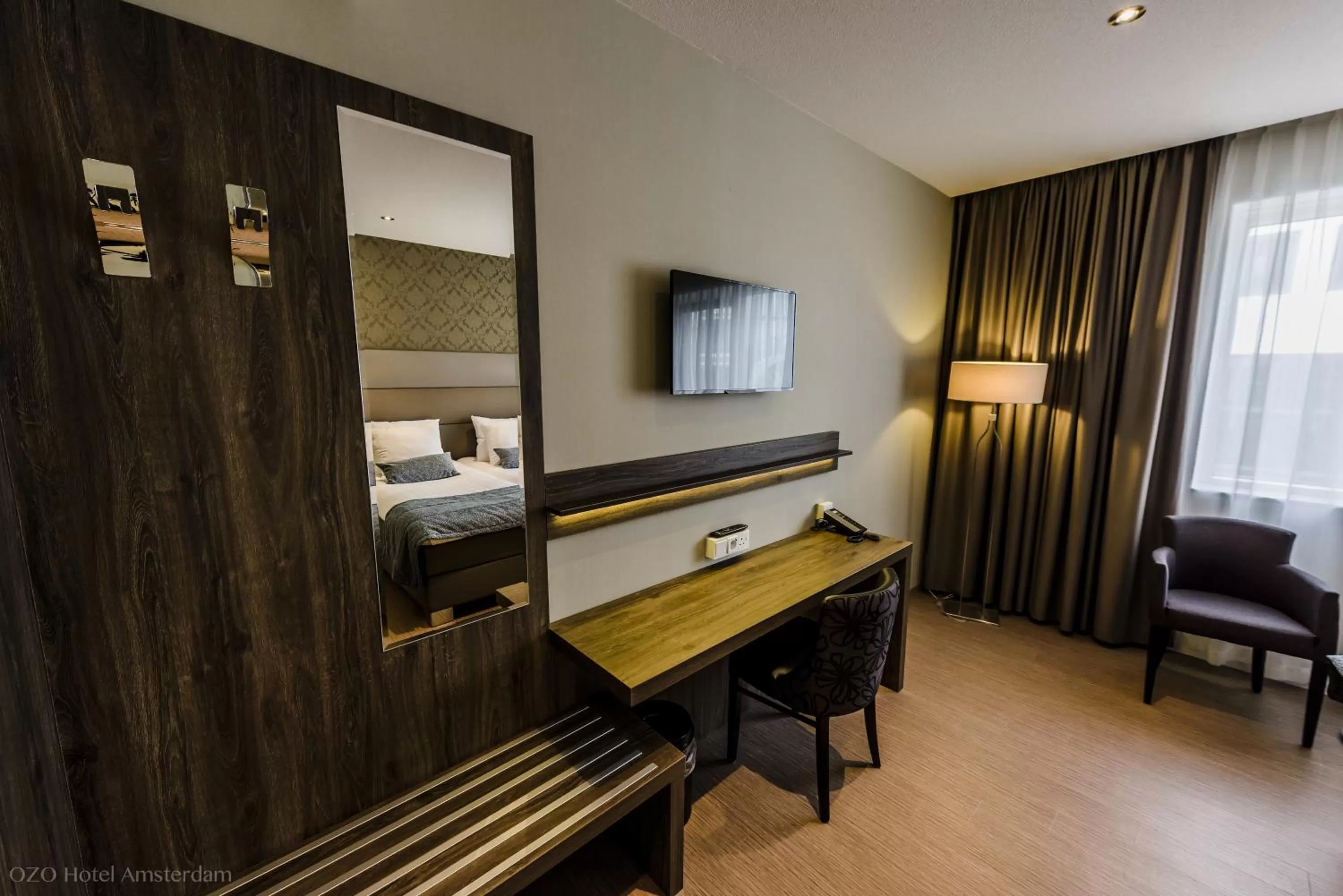 TV and multimedia, Bed in OZO Hotels Arena Amsterdam