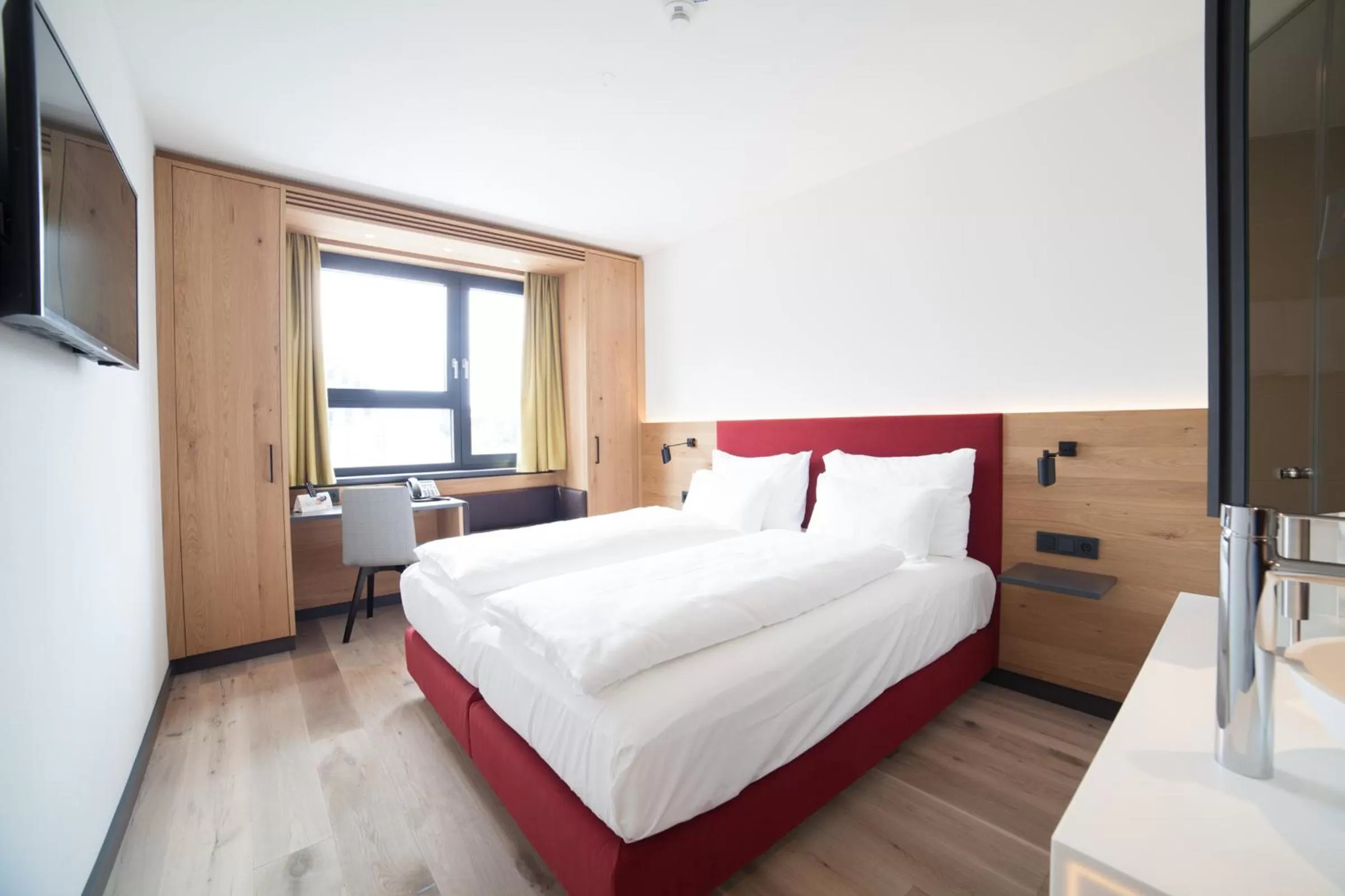 Decorative detail, Bed in Best Western Hotel Tulln