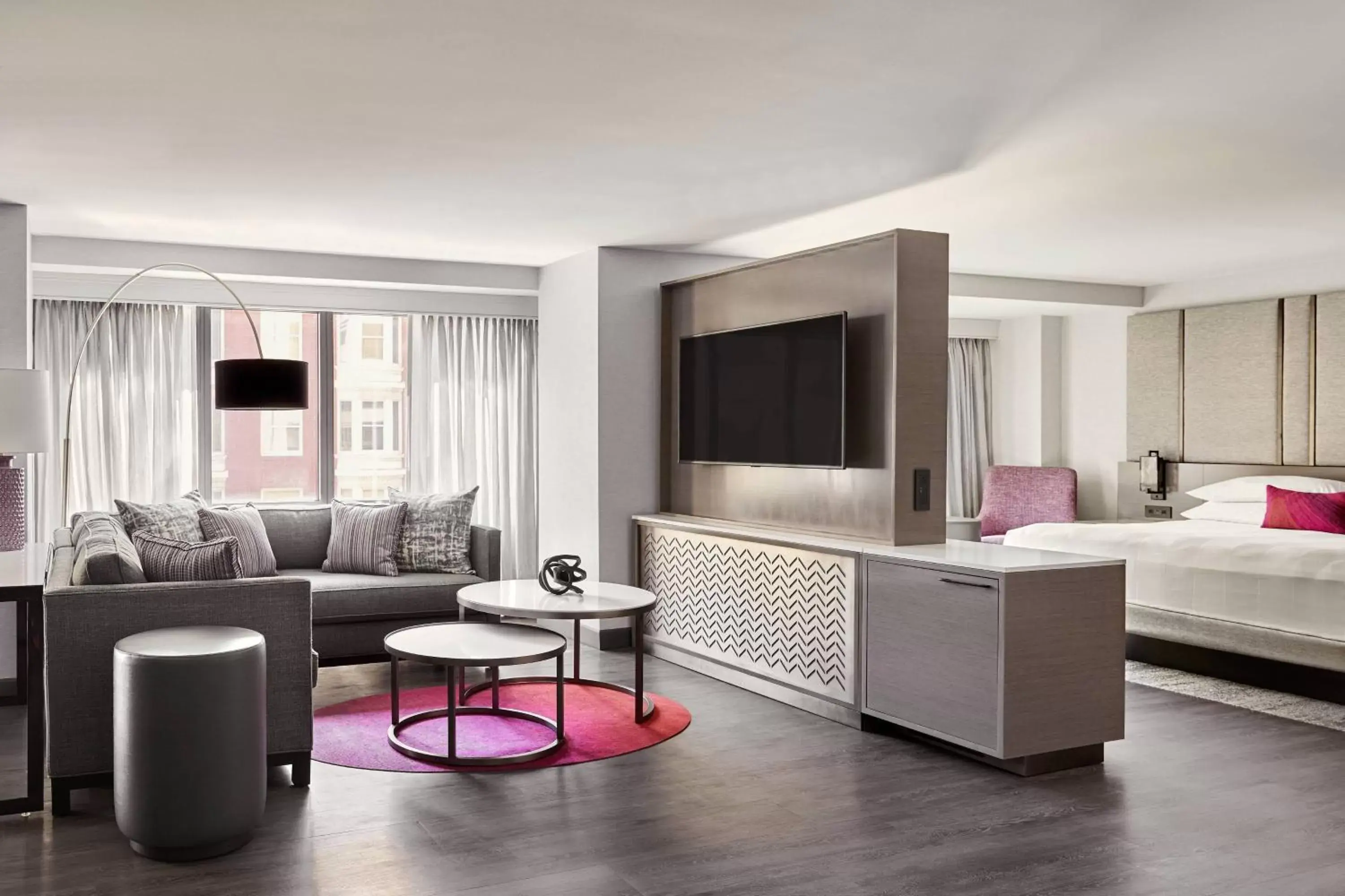 Living room, Seating Area in San Francisco Marriott Marquis Union Square