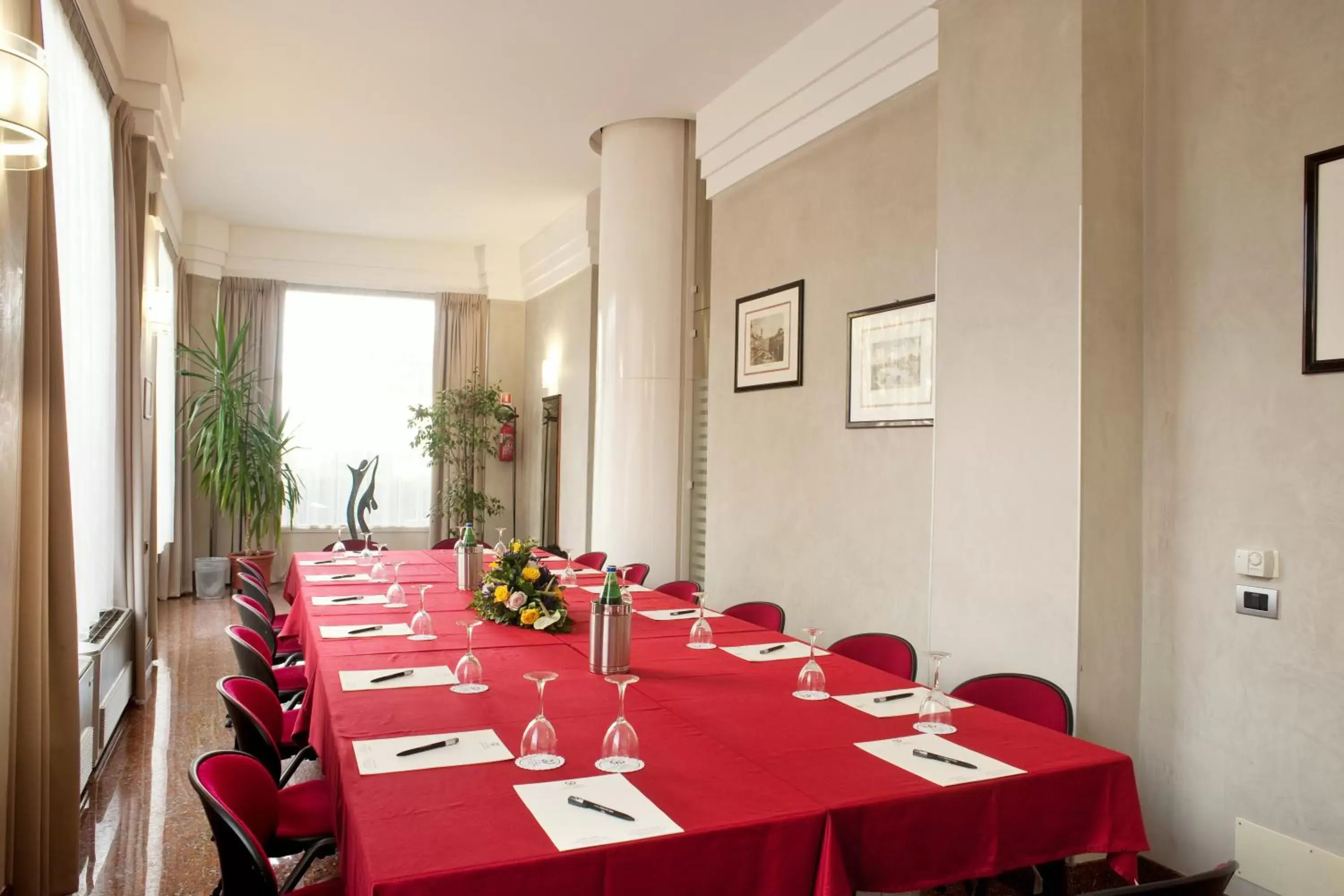 Business facilities in Hotel San Pietro