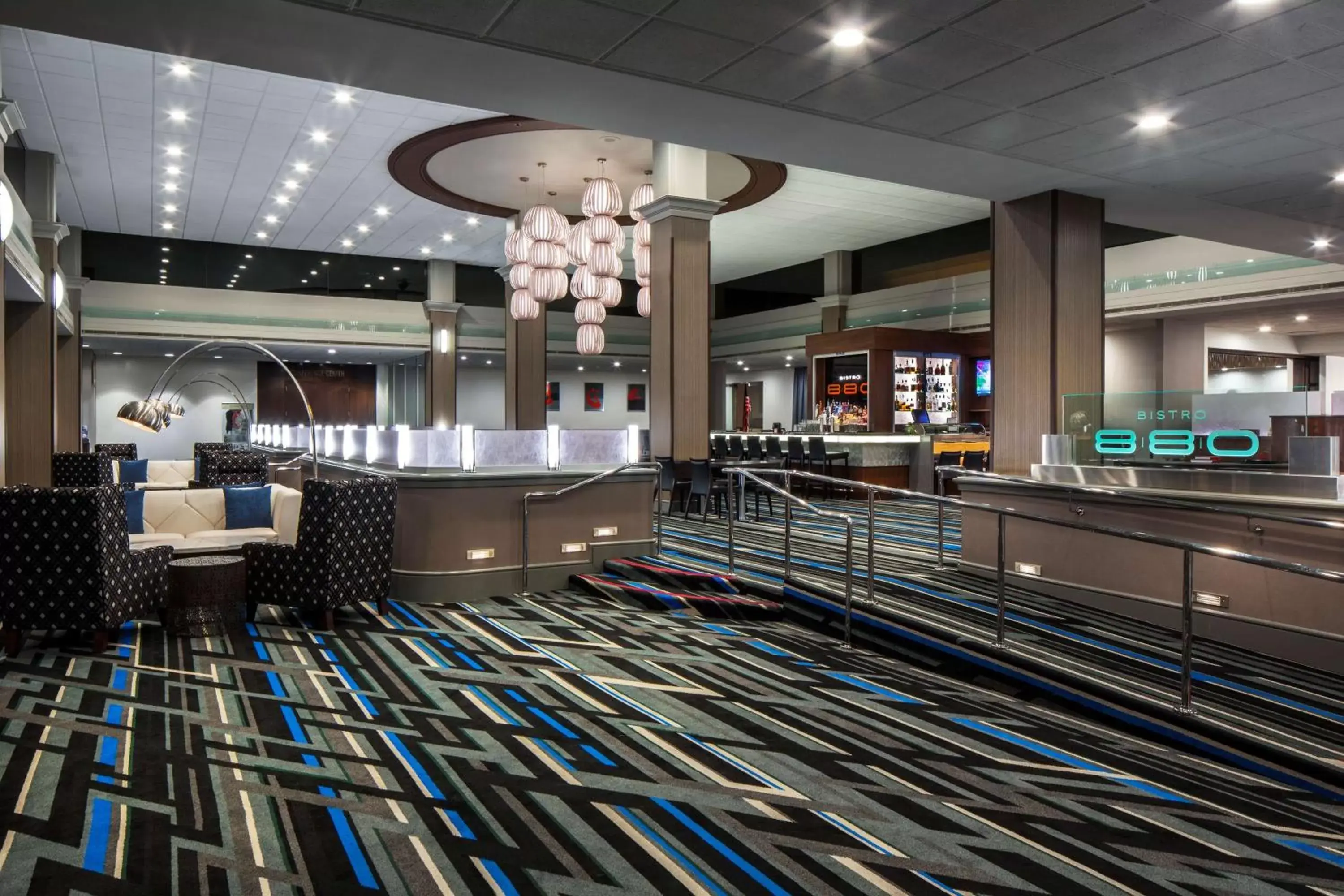 Lounge or bar in DoubleTree by Hilton Newark-Fremont