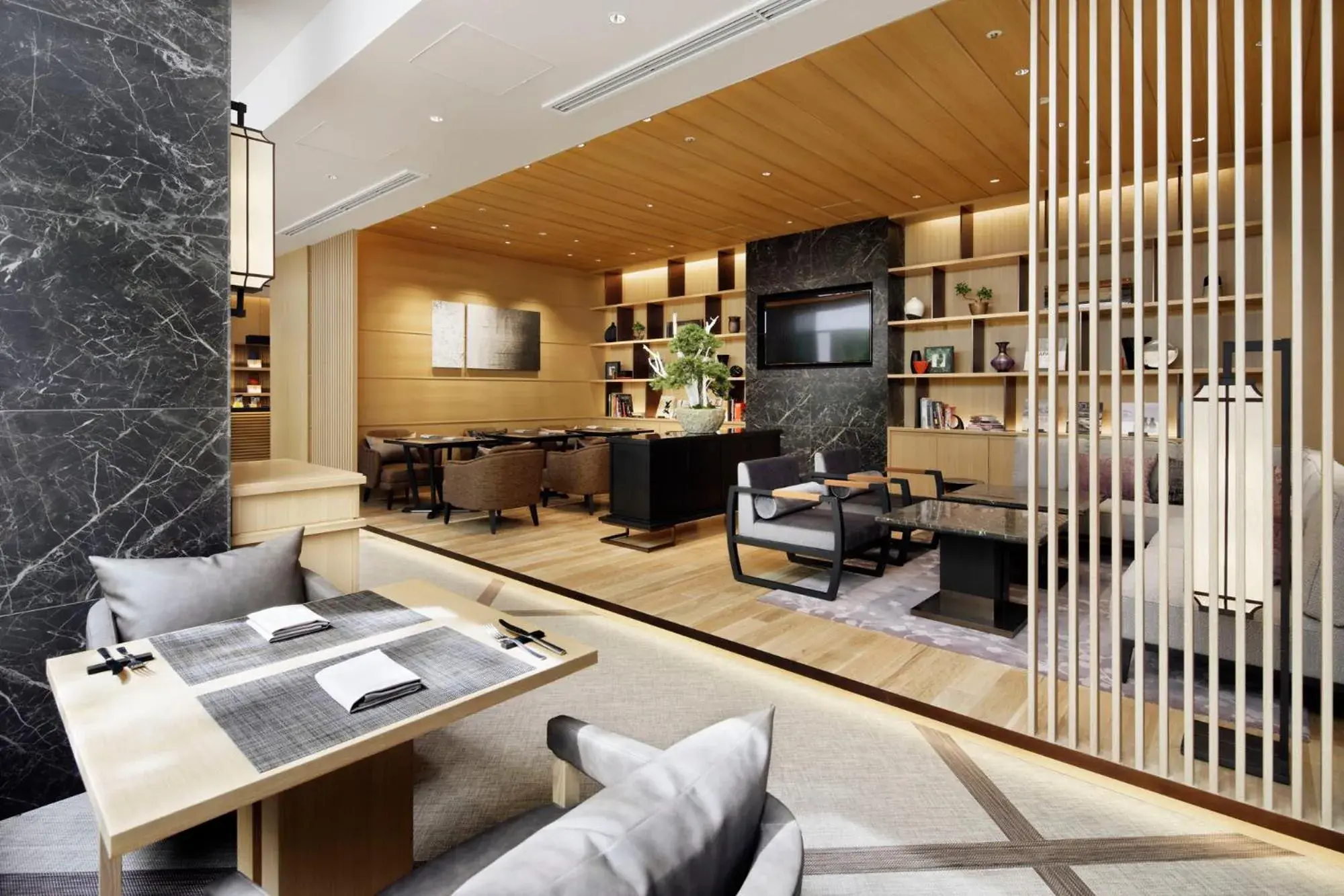 Lounge or bar in The Prince Sakura Tower Tokyo, Autograph Collection Lounge or bar in The Prince Sakura Tower Tokyo, Autograph Collection