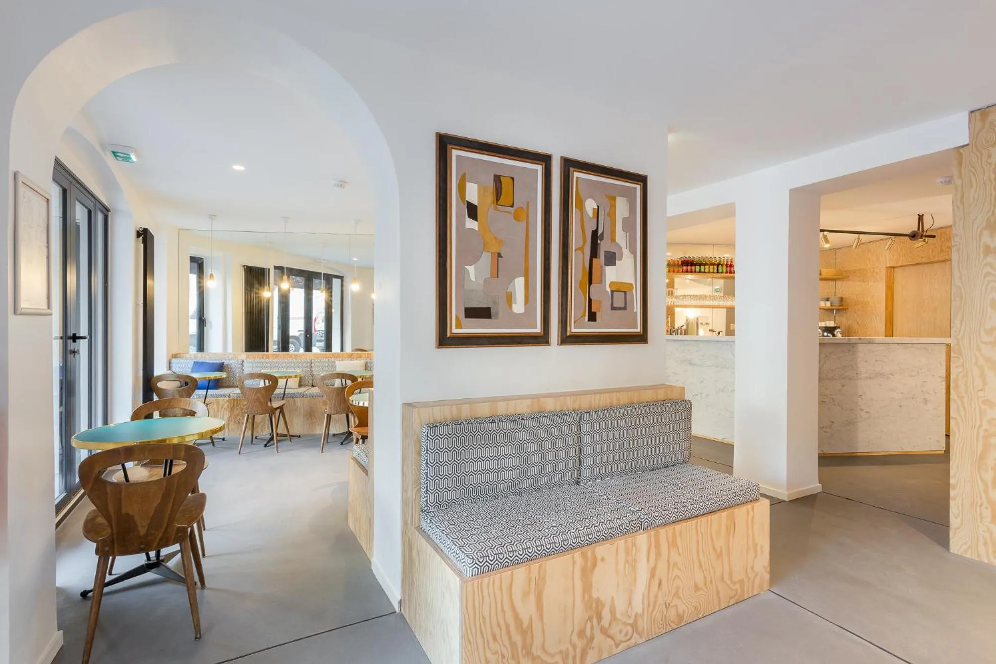 Lobby or reception in Hôtel Montholon