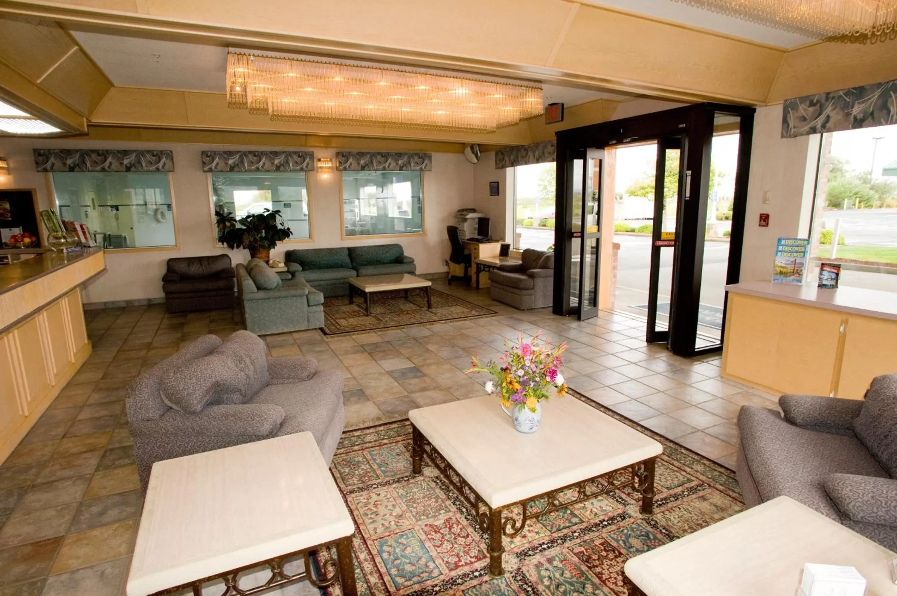 Lobby or reception, Lobby/Reception in Shilo Inn Suites Warrenton