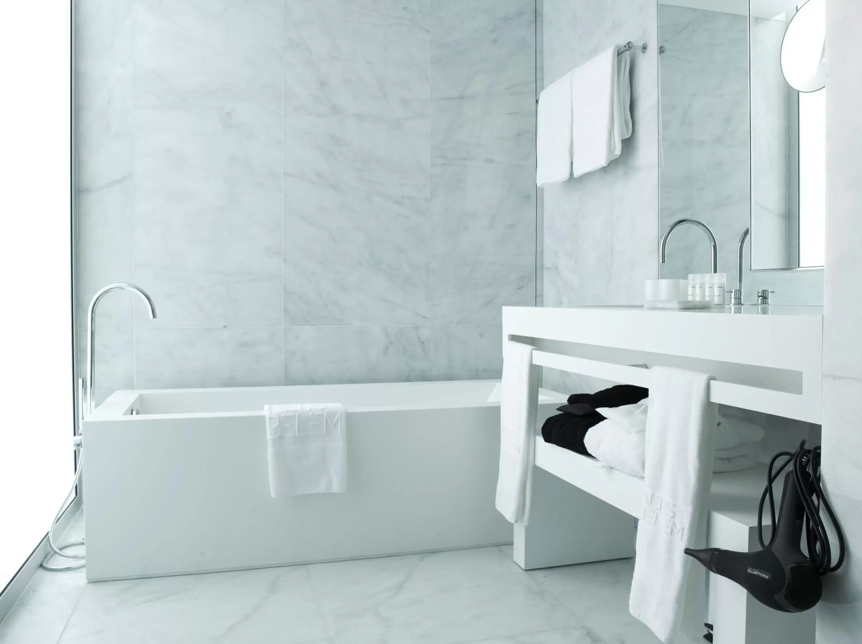 Toilet, Bathroom in Altis Belem Hotel & Spa - Design Hotels