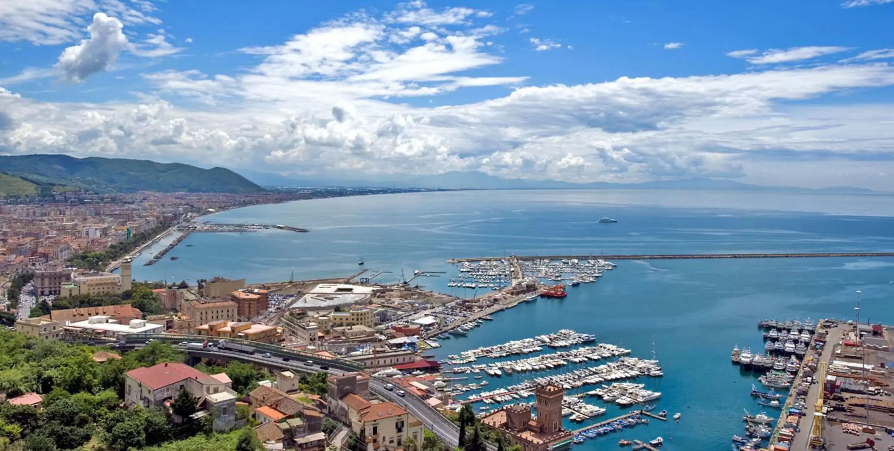 View (from property/room) in Hotel Plaza View (from property/room) in Hotel Plaza