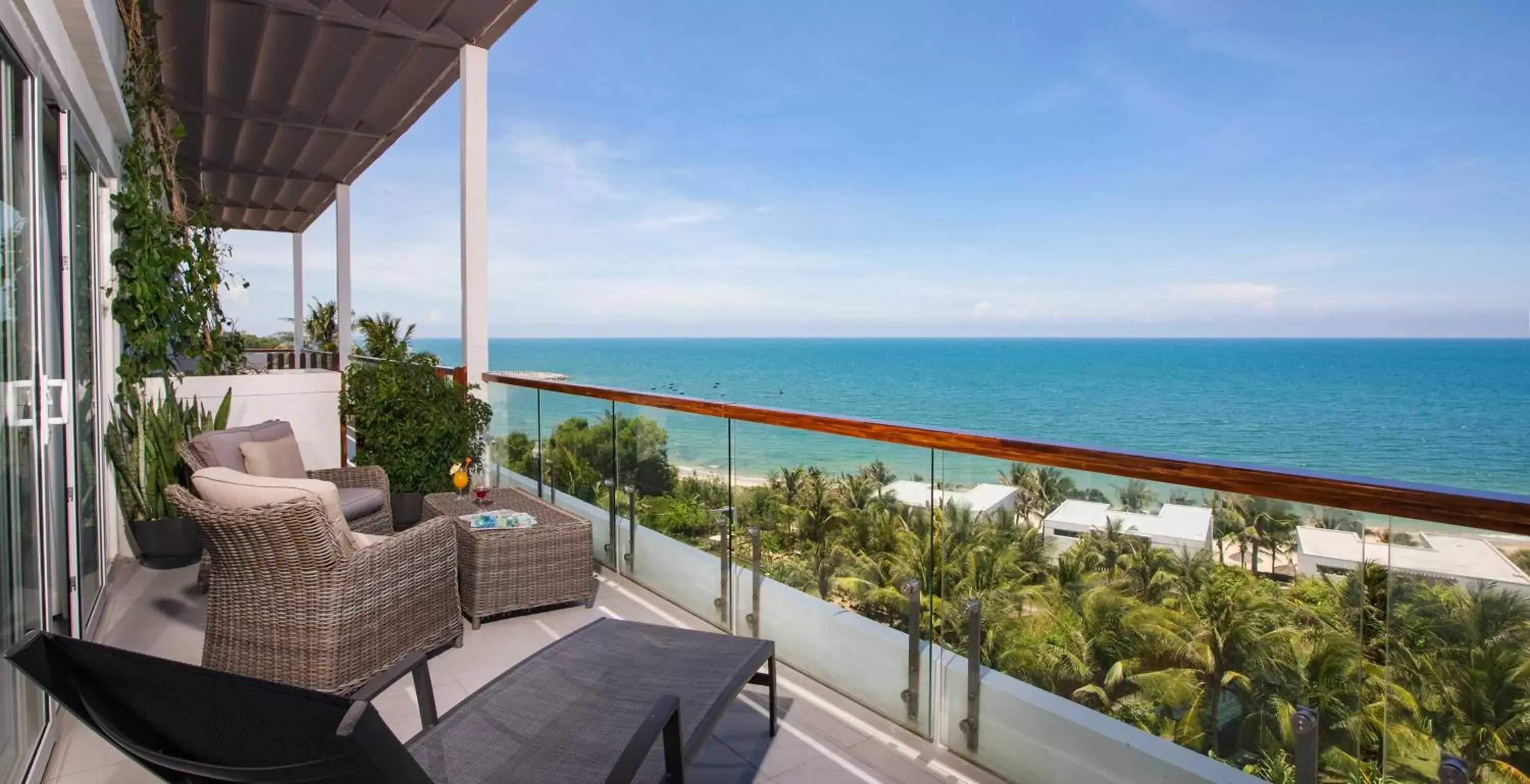 Sea view, Balcony/Terrace in The Cliff Resort & Residences