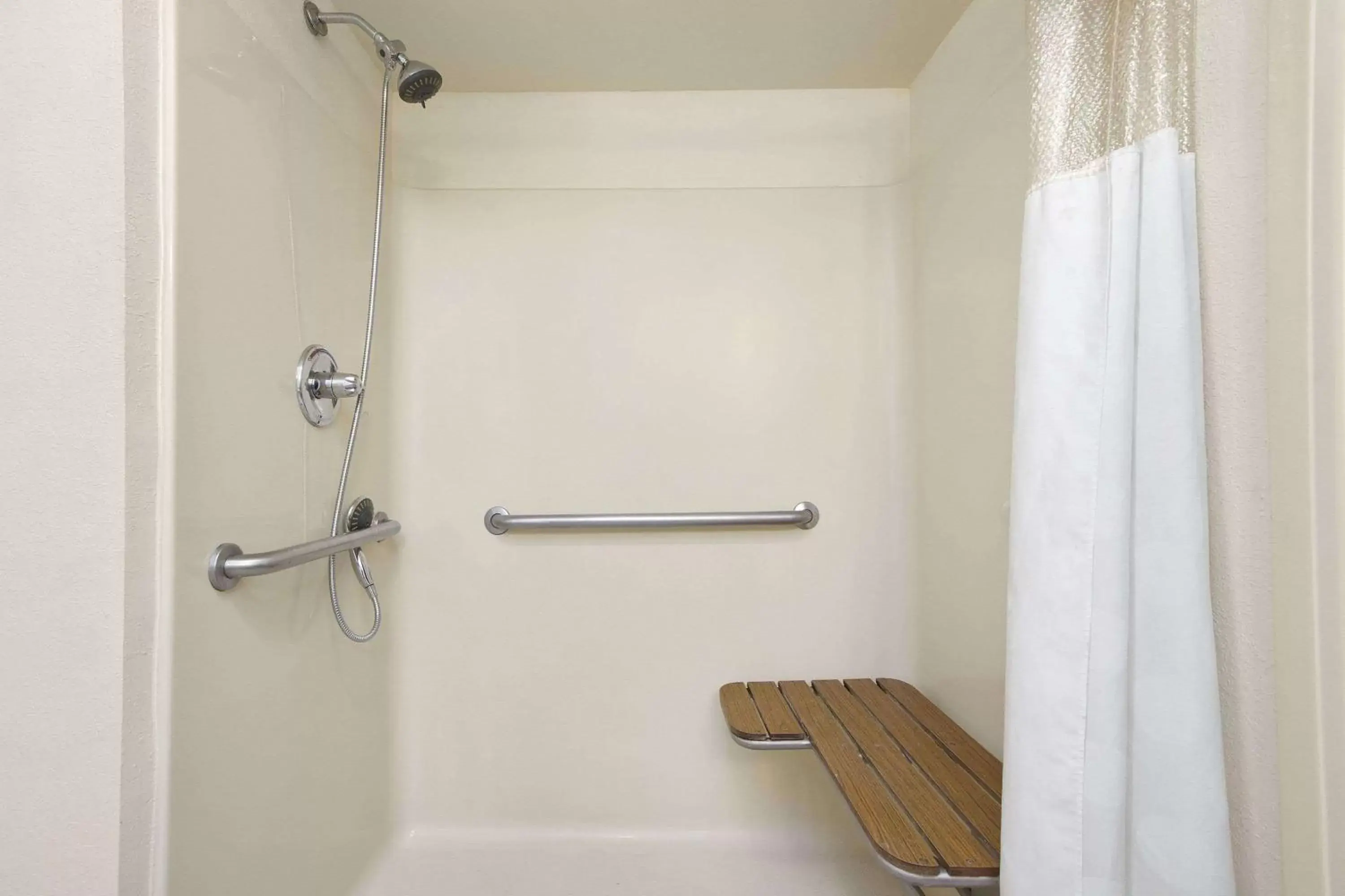 Bathroom in Days Inn By Wyndham Lexington-Columbia