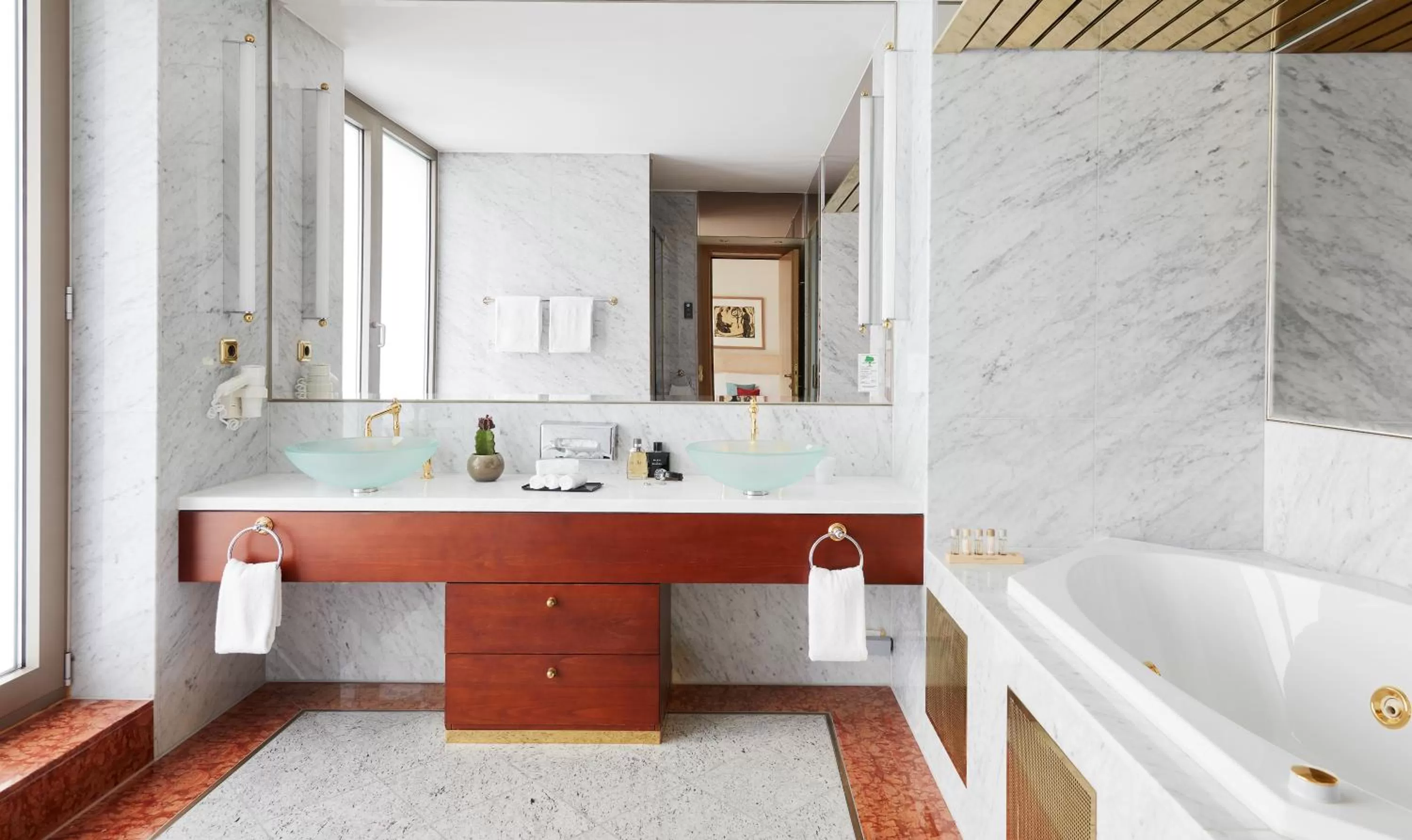 Hot Tub in Living Hotel Kanzler