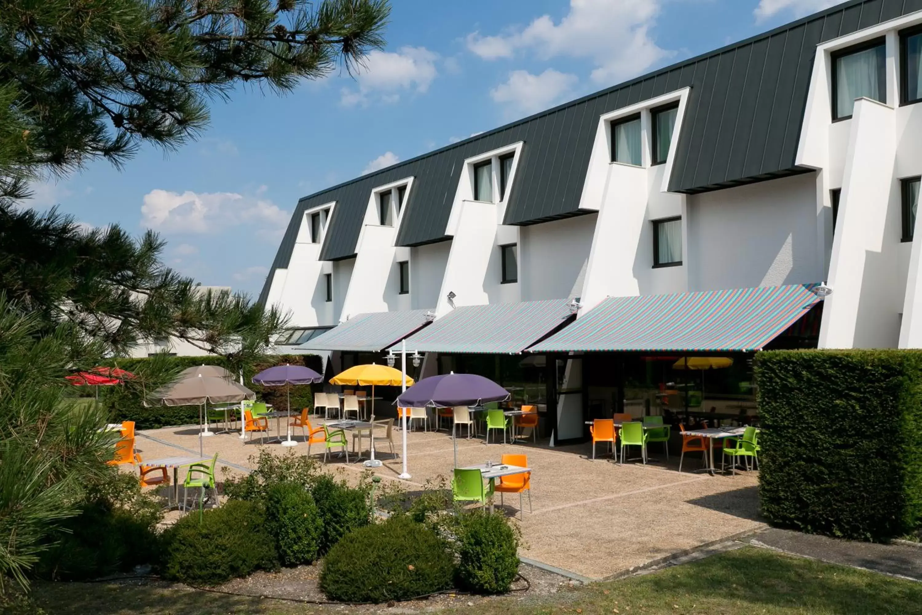 Facade/entrance, Property Building in ibis Styles Bordeaux Aéroport