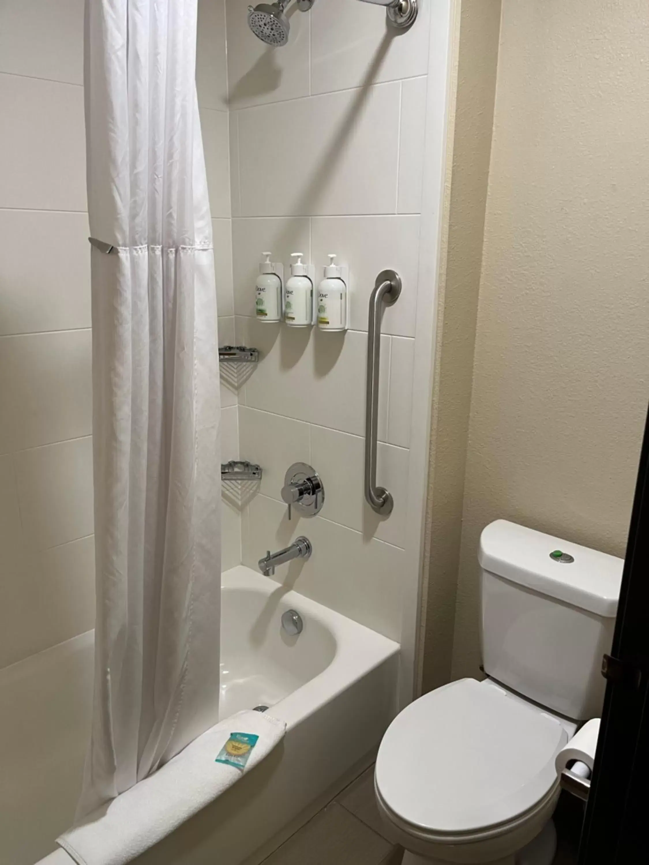 Shower, Bathroom in Wingate by Wyndham West Mifflin