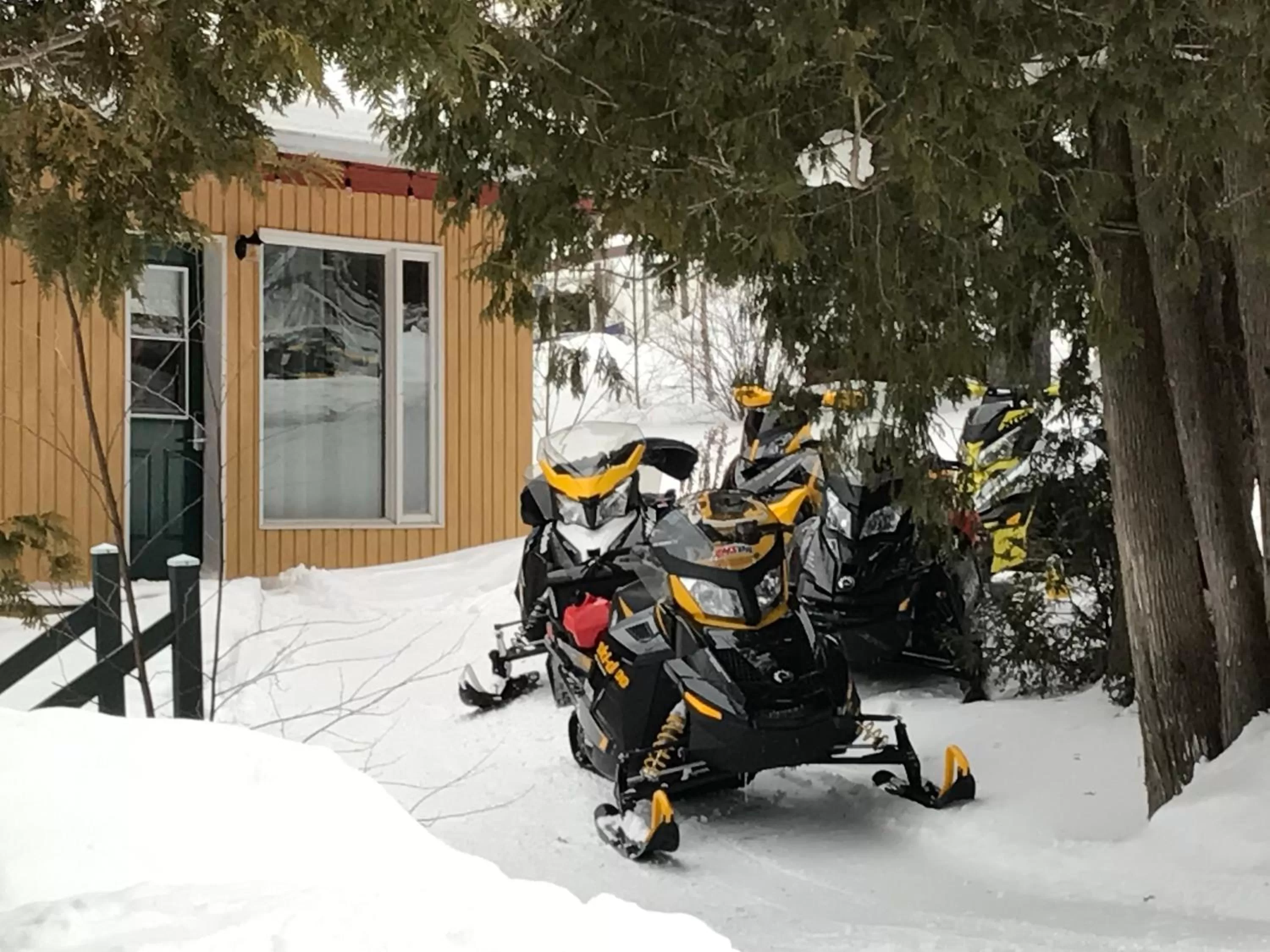 Auberge et Chalets sur le Lac