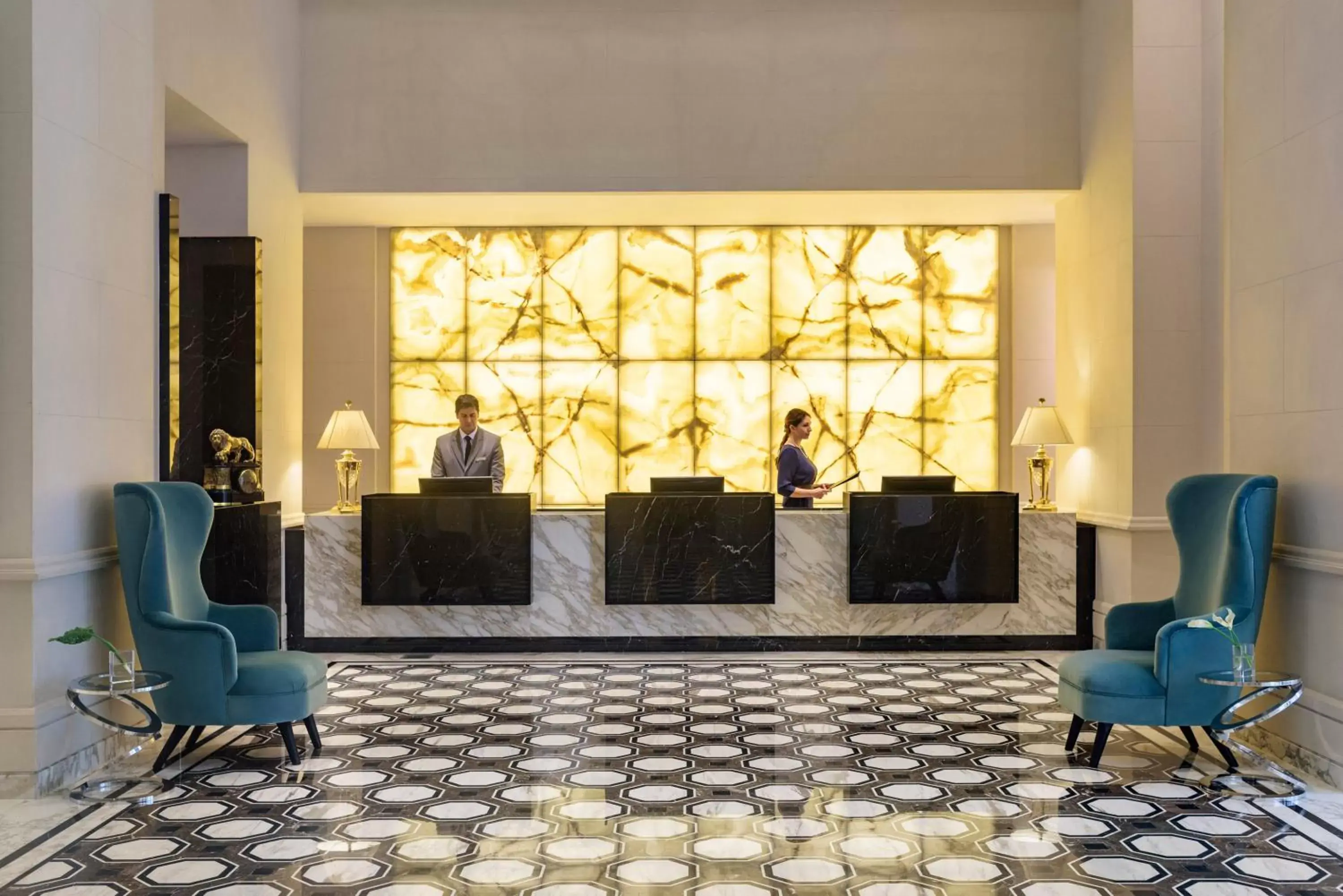 Lobby or reception in Alvear Icon Hotel