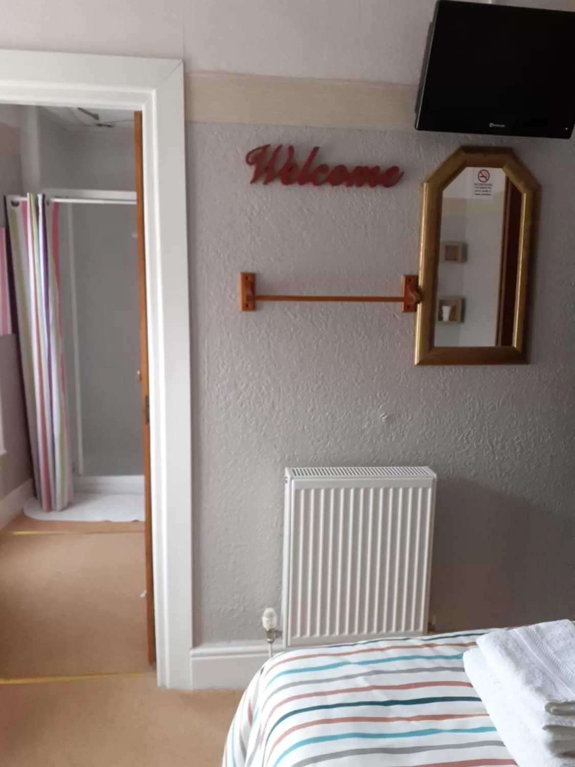 Bedroom, Bed in Briny View Hotel