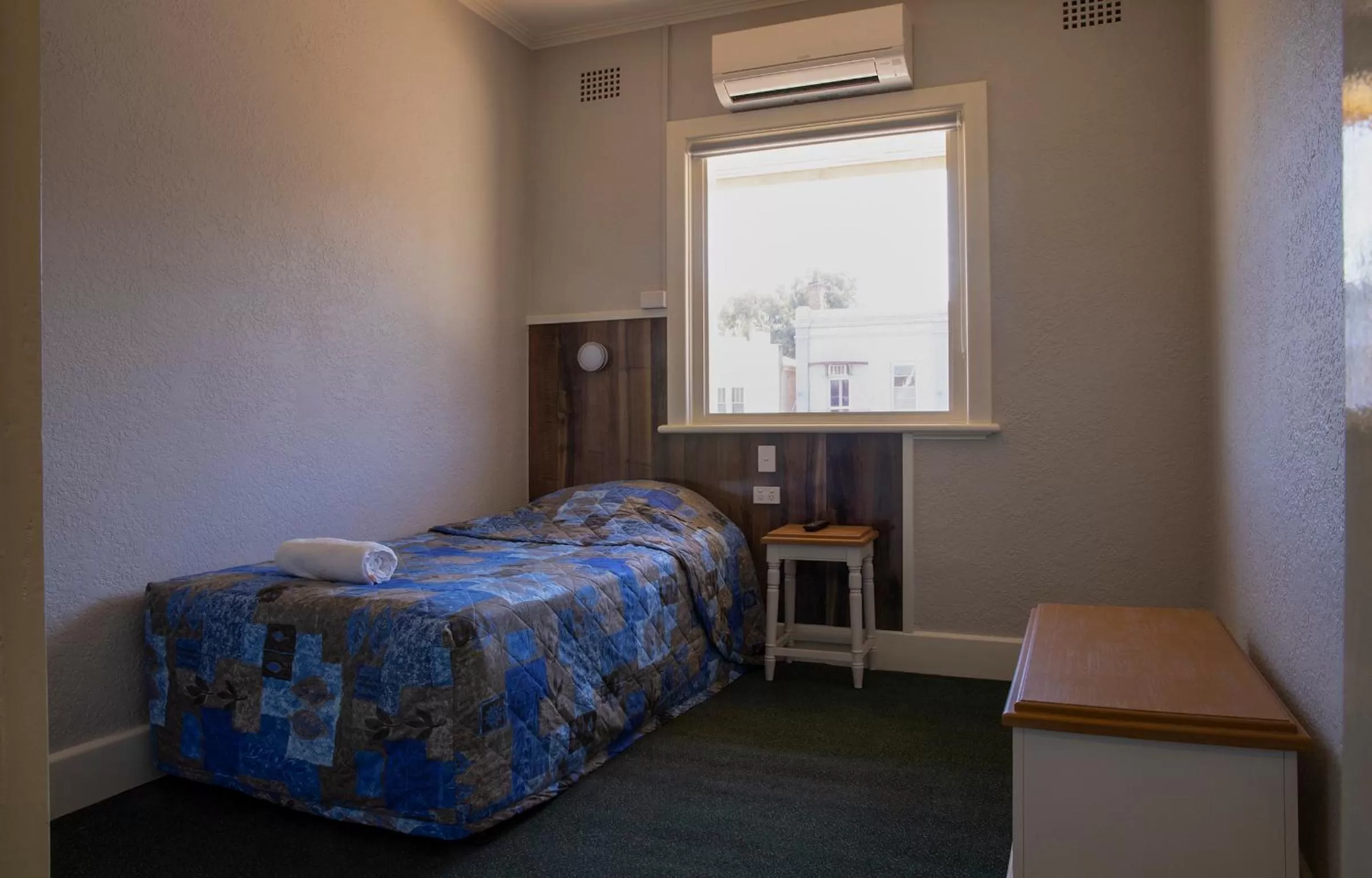 Bedroom, Bed in Criterion Hotel Gundagai