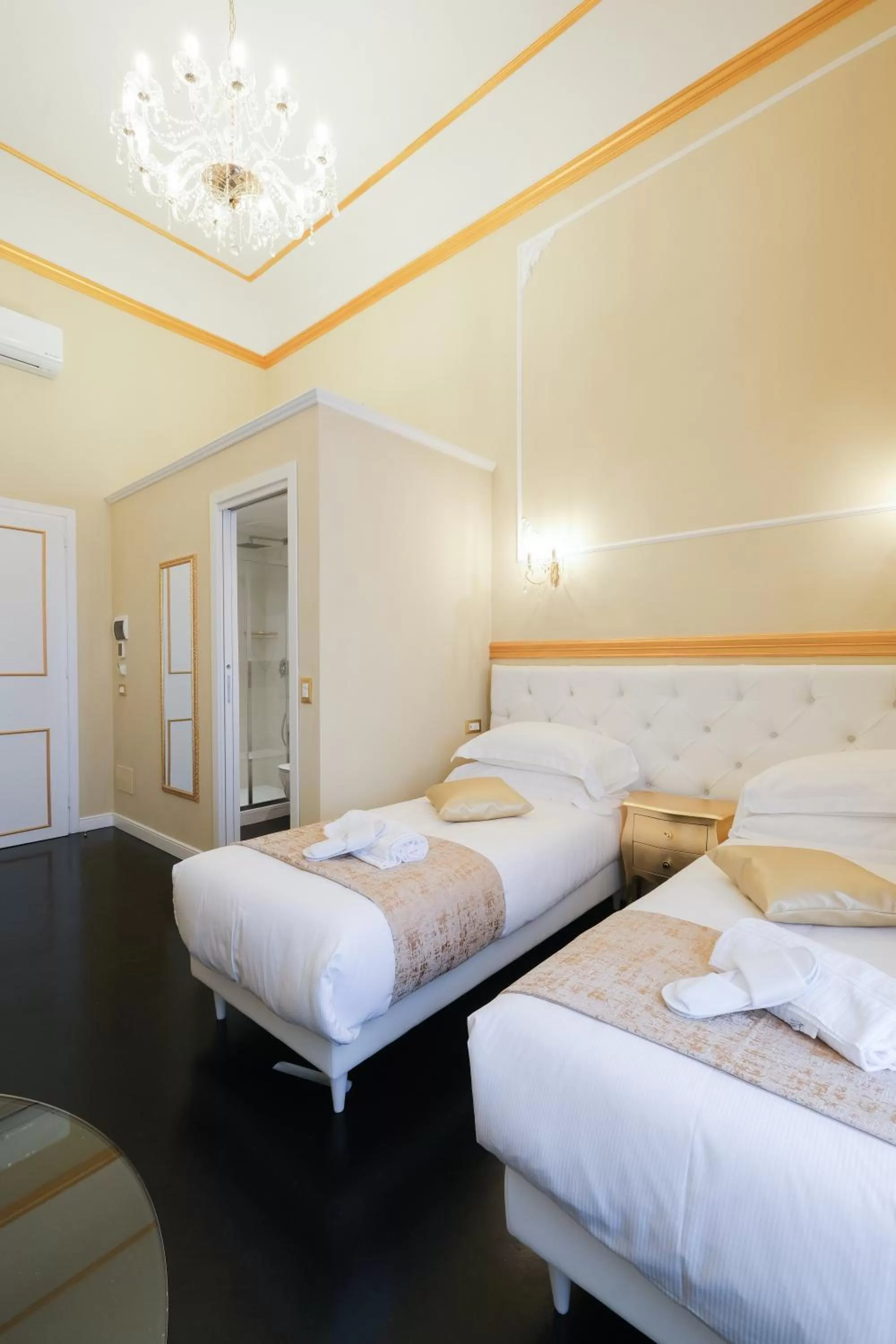 Bedroom, Bed in B&B Kingsman