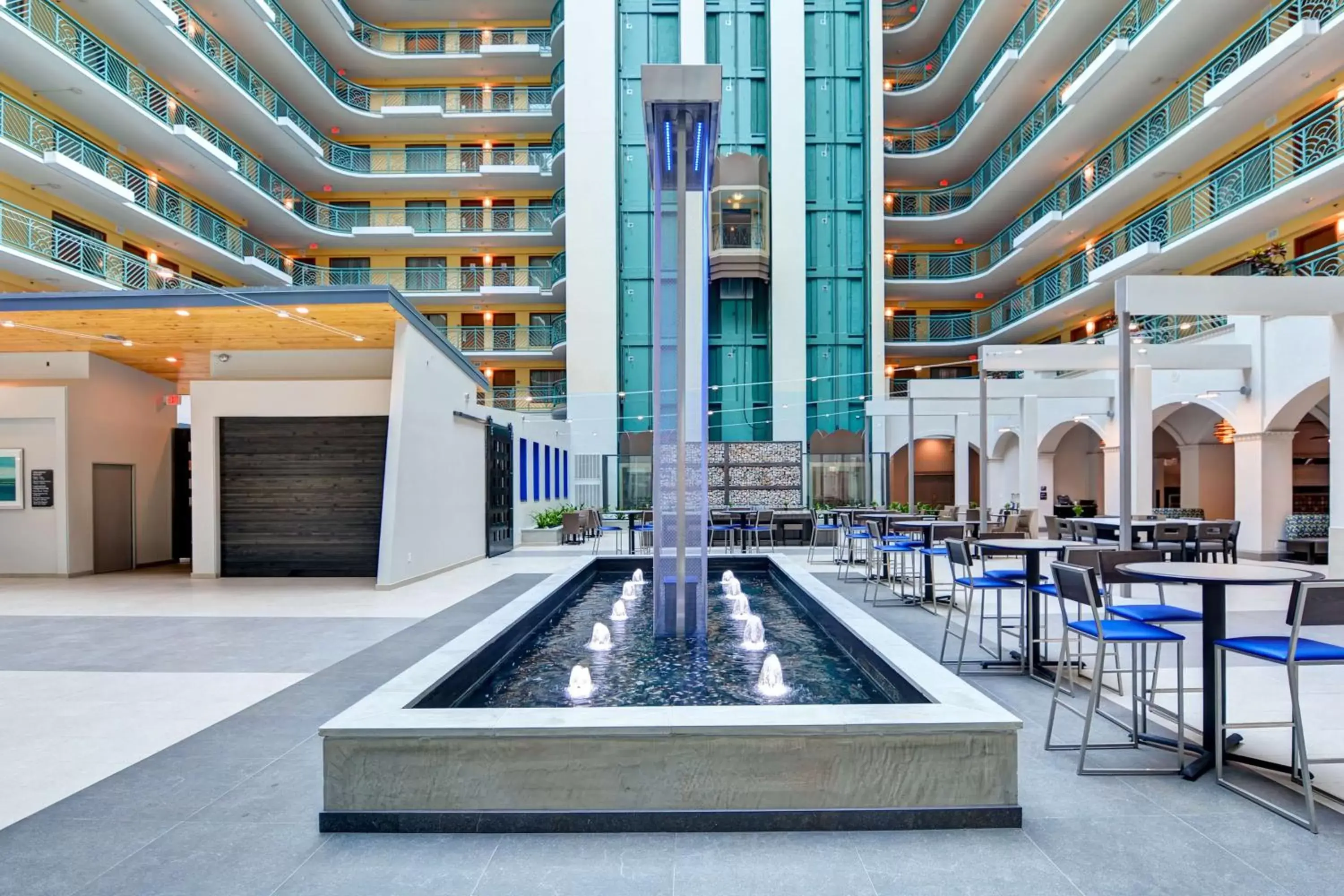 Lobby or reception, Swimming Pool in Embassy Suites by Hilton Miami International Airport