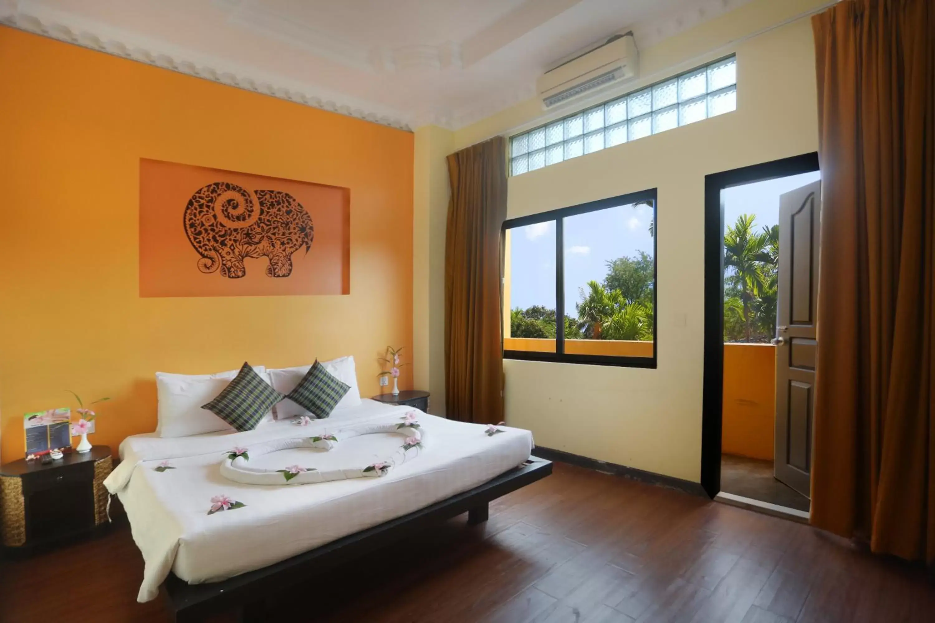 Deluxe Double Room with Balcony @ Free Pickup in Central Indochine D'angkor Hotel Deluxe Double Room with Balcony @ Free Pickup in Central Indochine D'angkor Hotel
