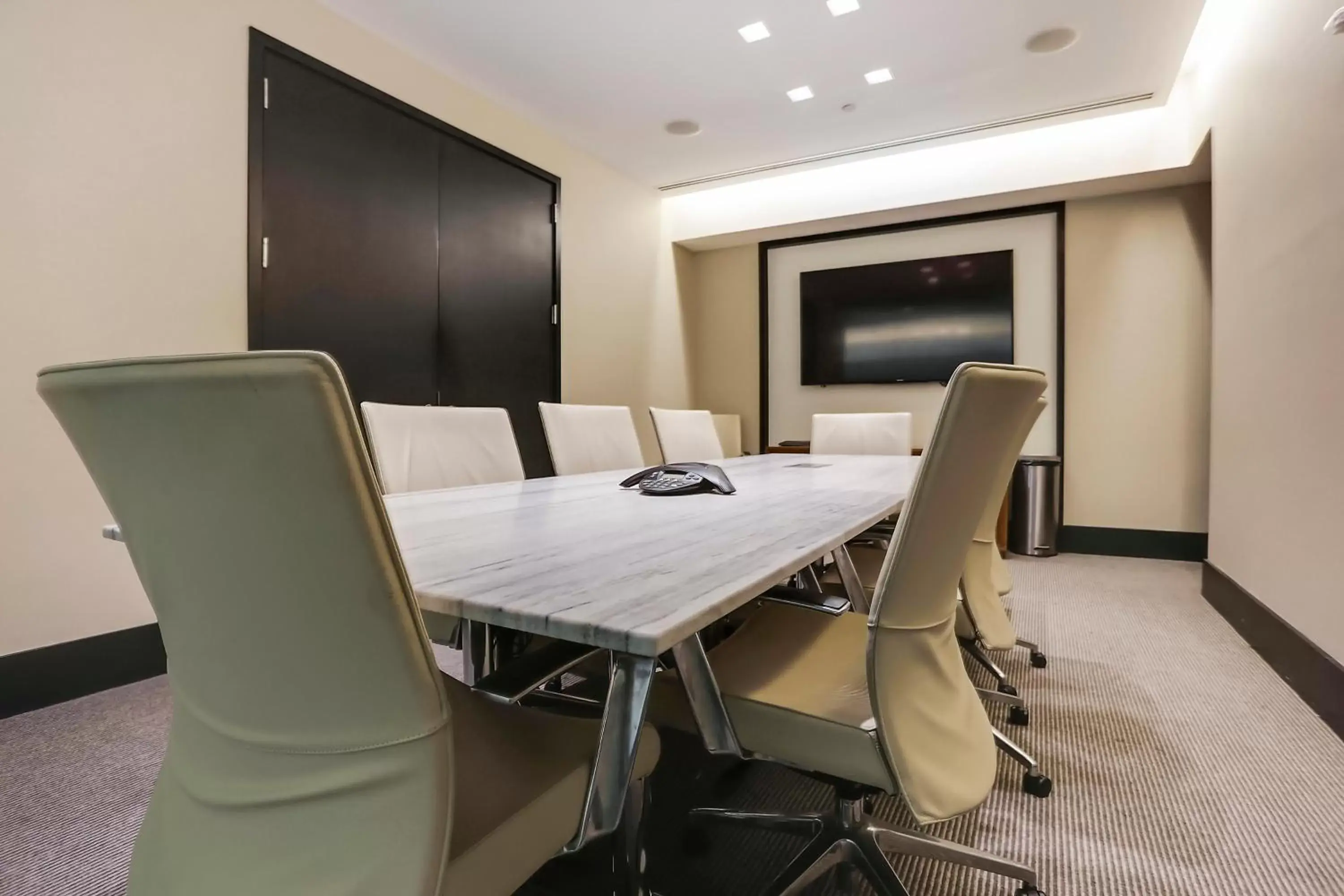 Meeting/conference room in The Beekman Tower, Trademark Collection by Wyndham