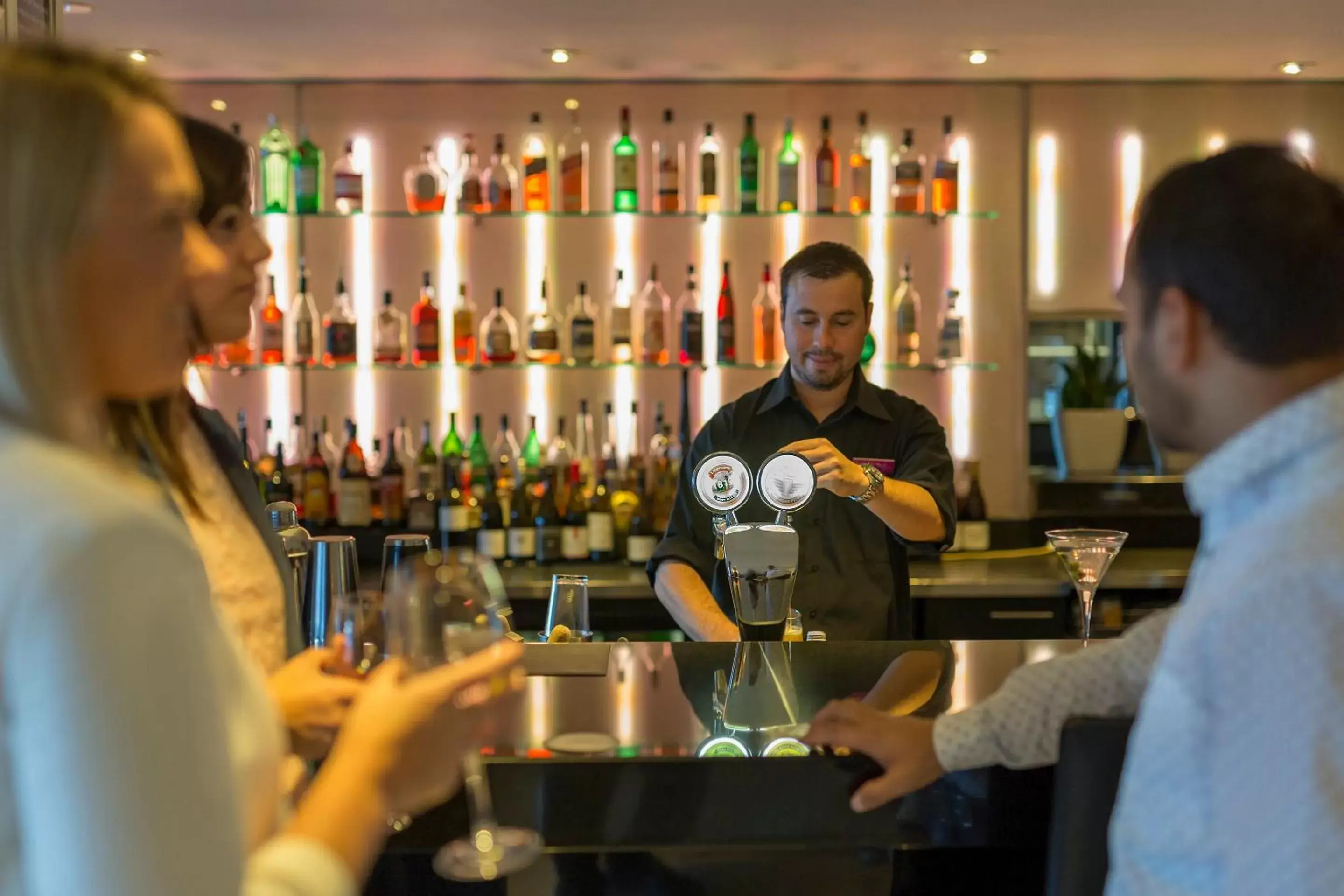 Lounge or bar, Lounge/Bar in Crowne Plaza Queenstown, an IHG Hotel