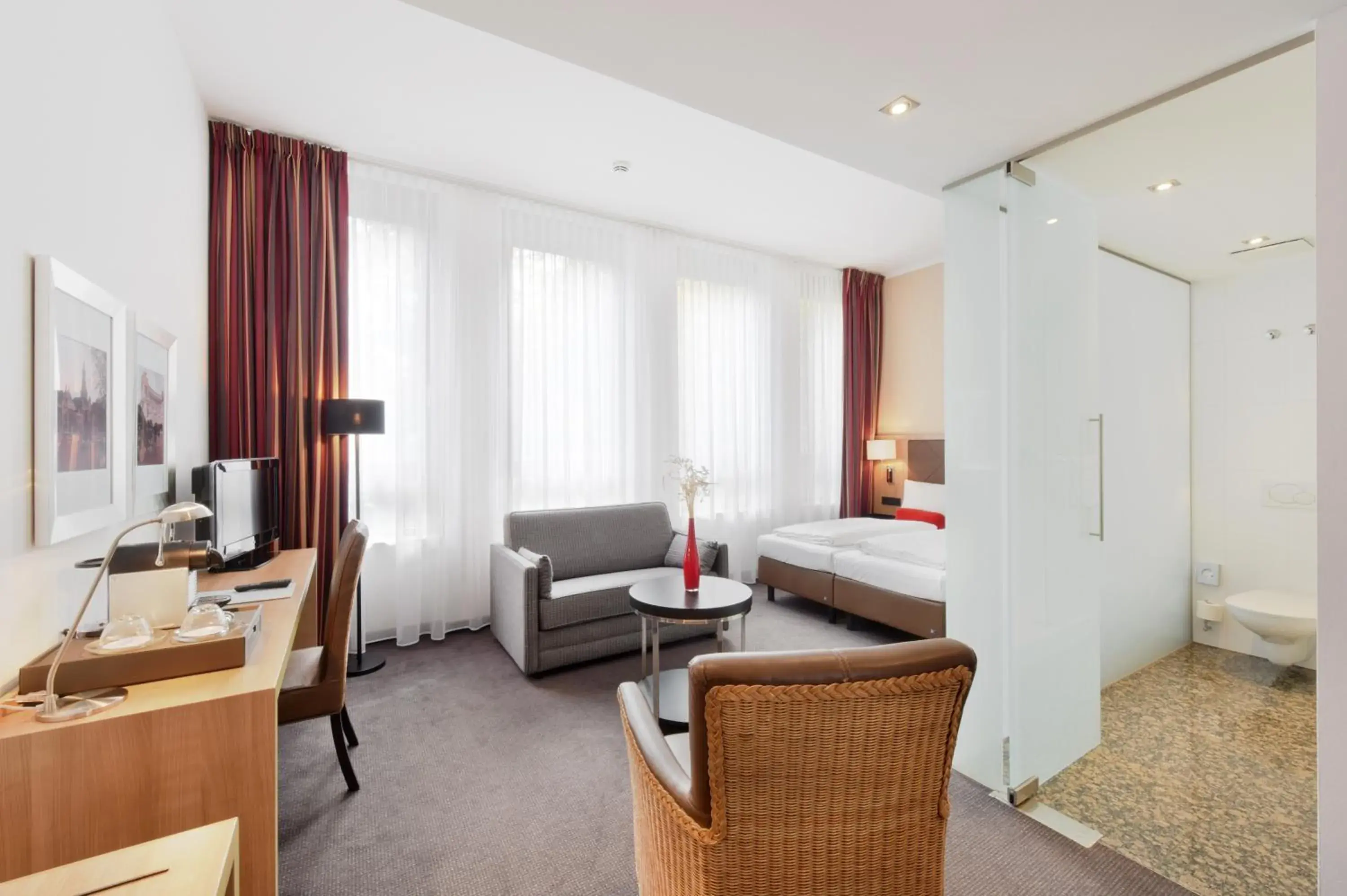 Photo of the whole room, Bed in ACHAT Hotel München Süd Photo of the whole room, Bed in ACHAT Hotel München Süd