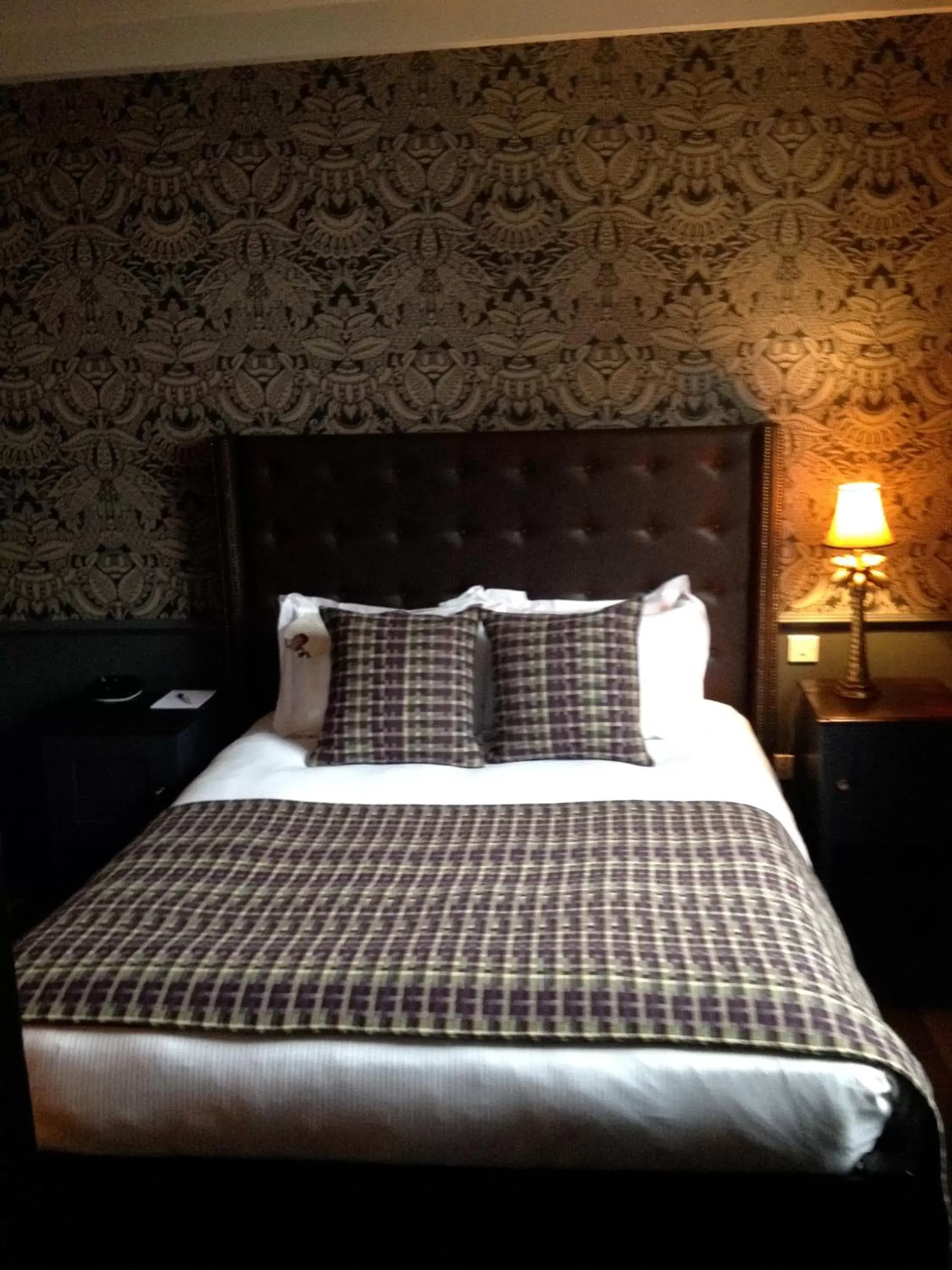 Bed in The Crown And Thistle