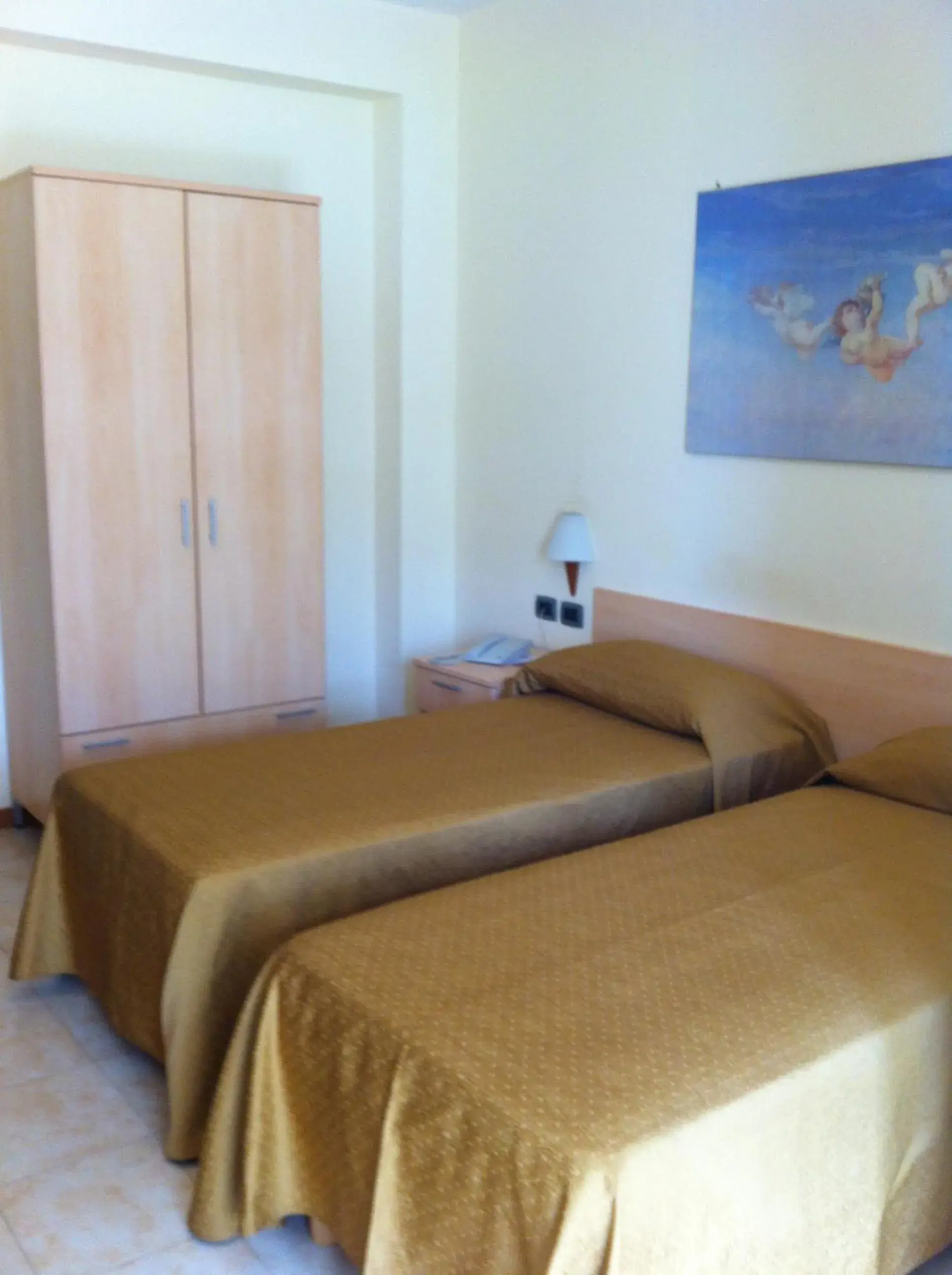 Bedroom, Bed in Hotel Atleti