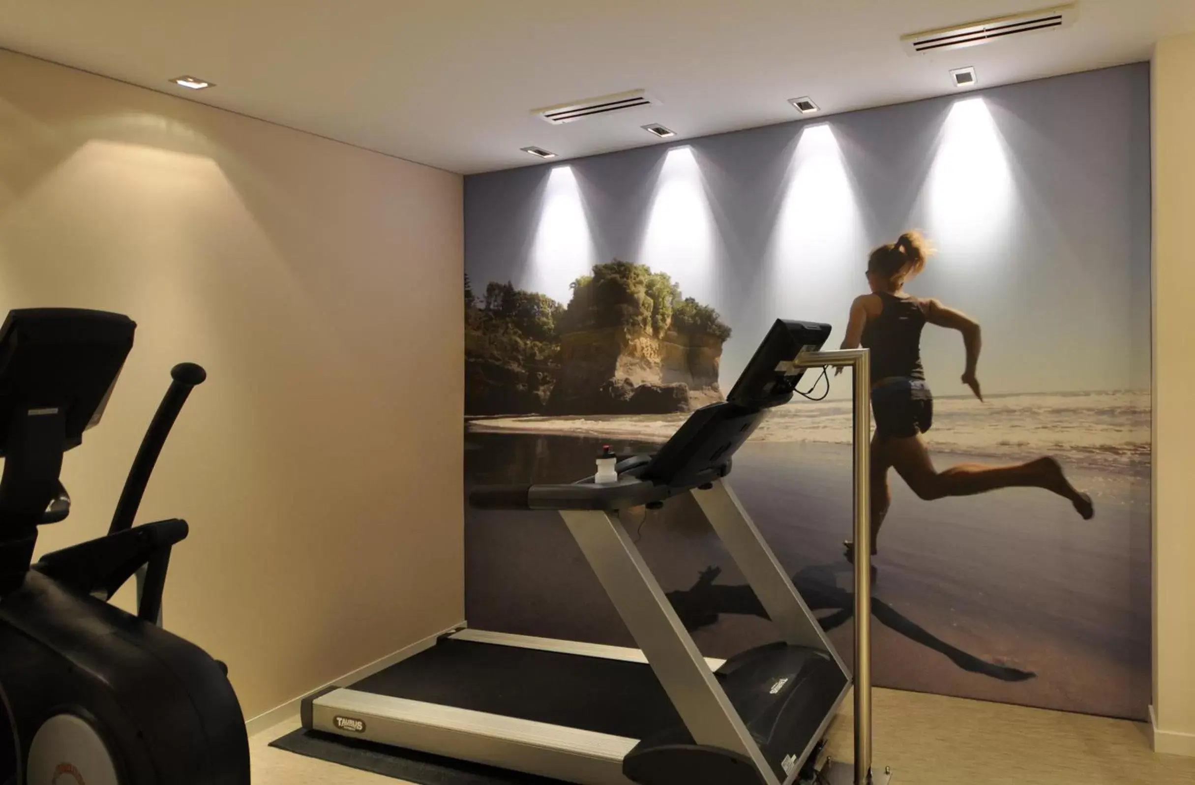 Fitness centre/facilities, Fitness Center/Facilities in Thomas Hotel Spa & Lifestyle
