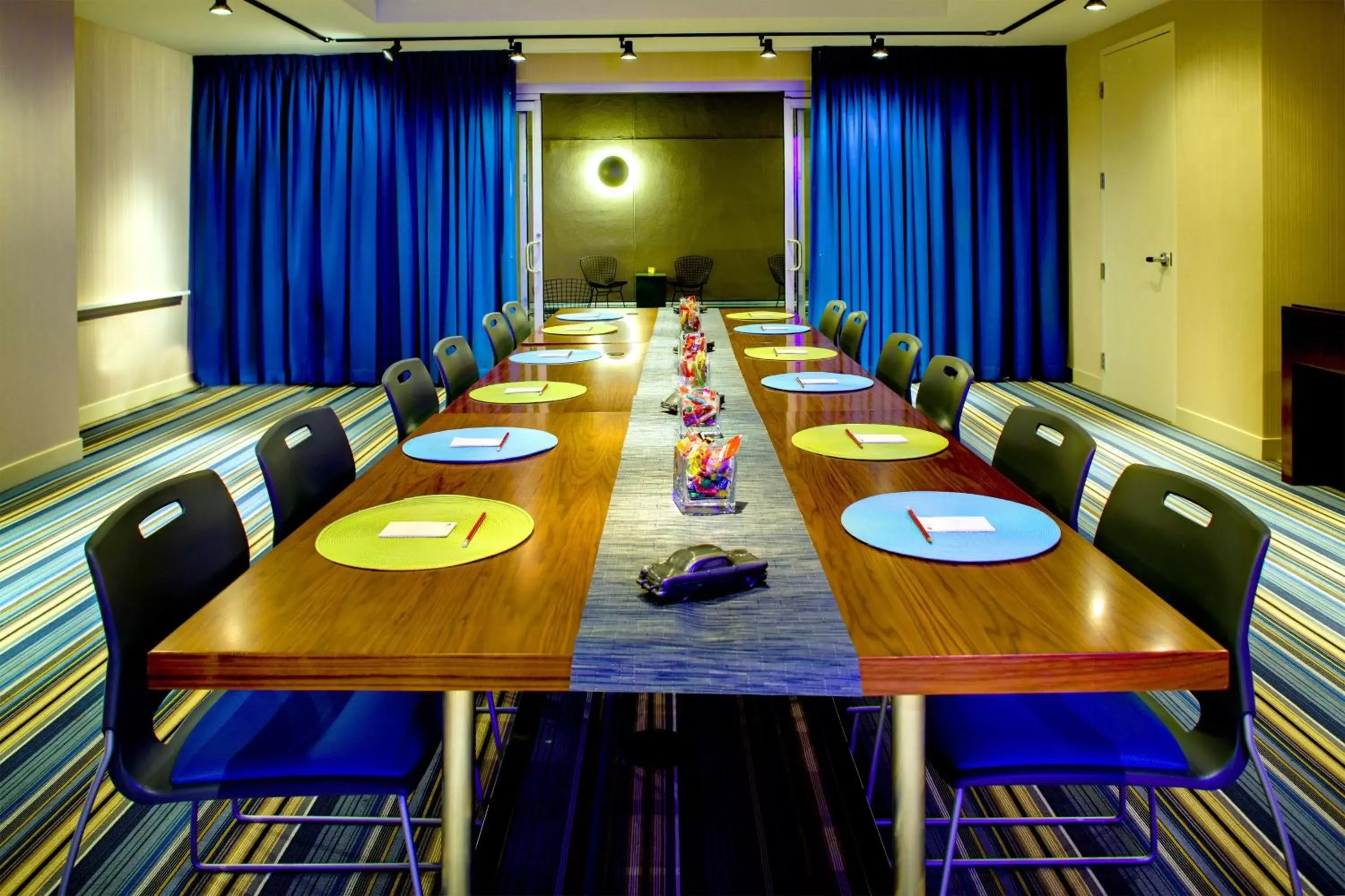Meeting/conference room in Aloft Leawood-Overland Park