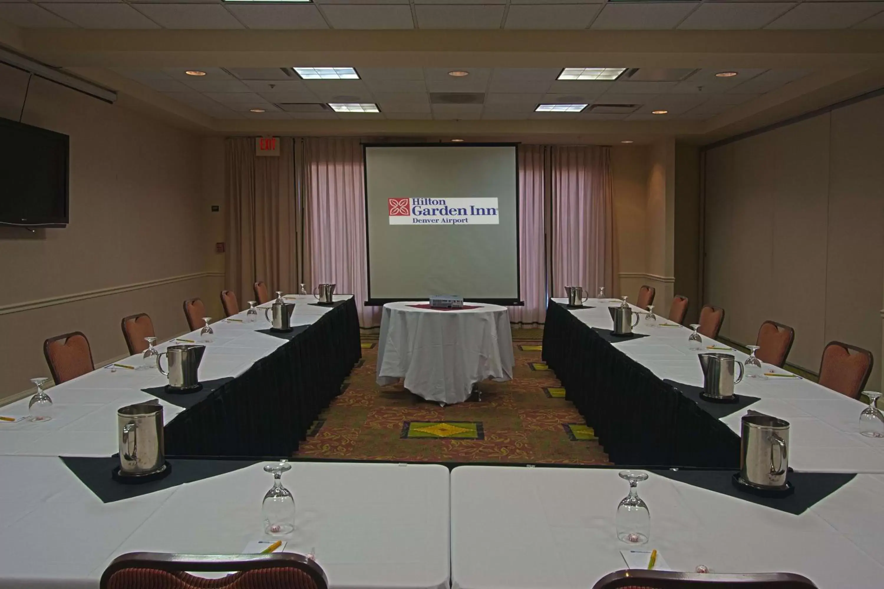 Meeting/conference room in Hilton Garden Inn Denver Airport