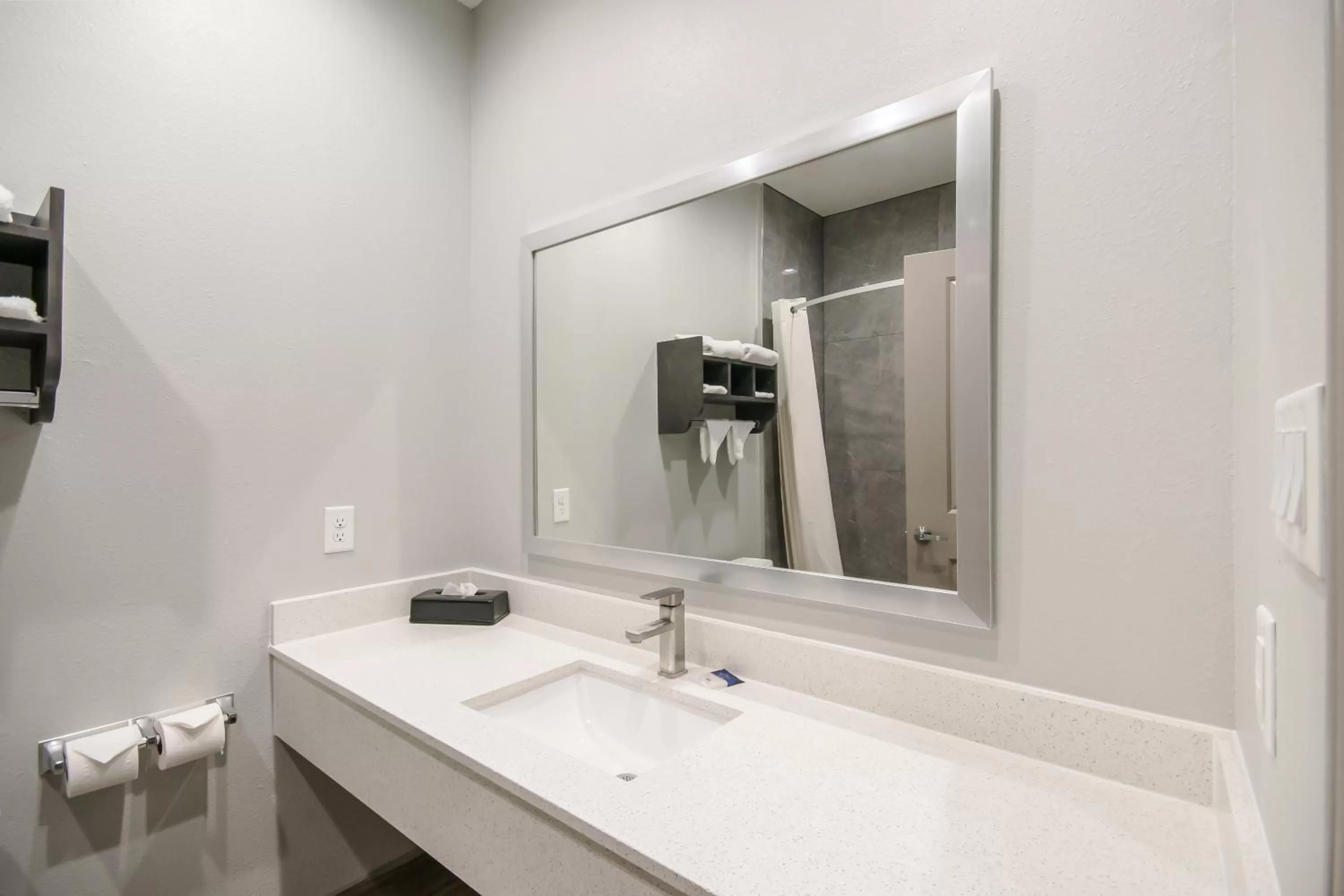 Bathroom in Americas Best Value Inn & Suites Northeast Houston Downtown I-610