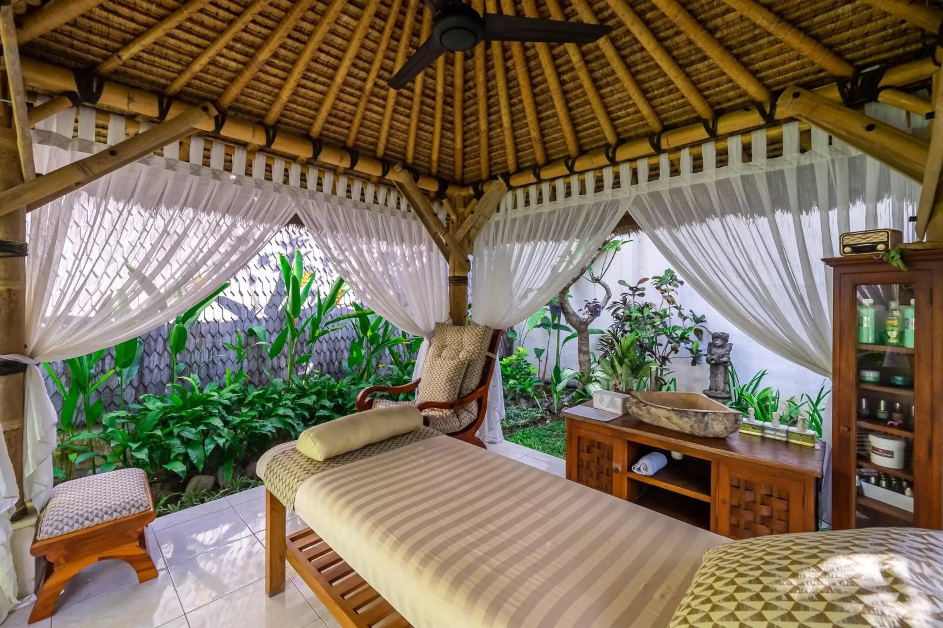 Bed in Klumpu Bali Resort