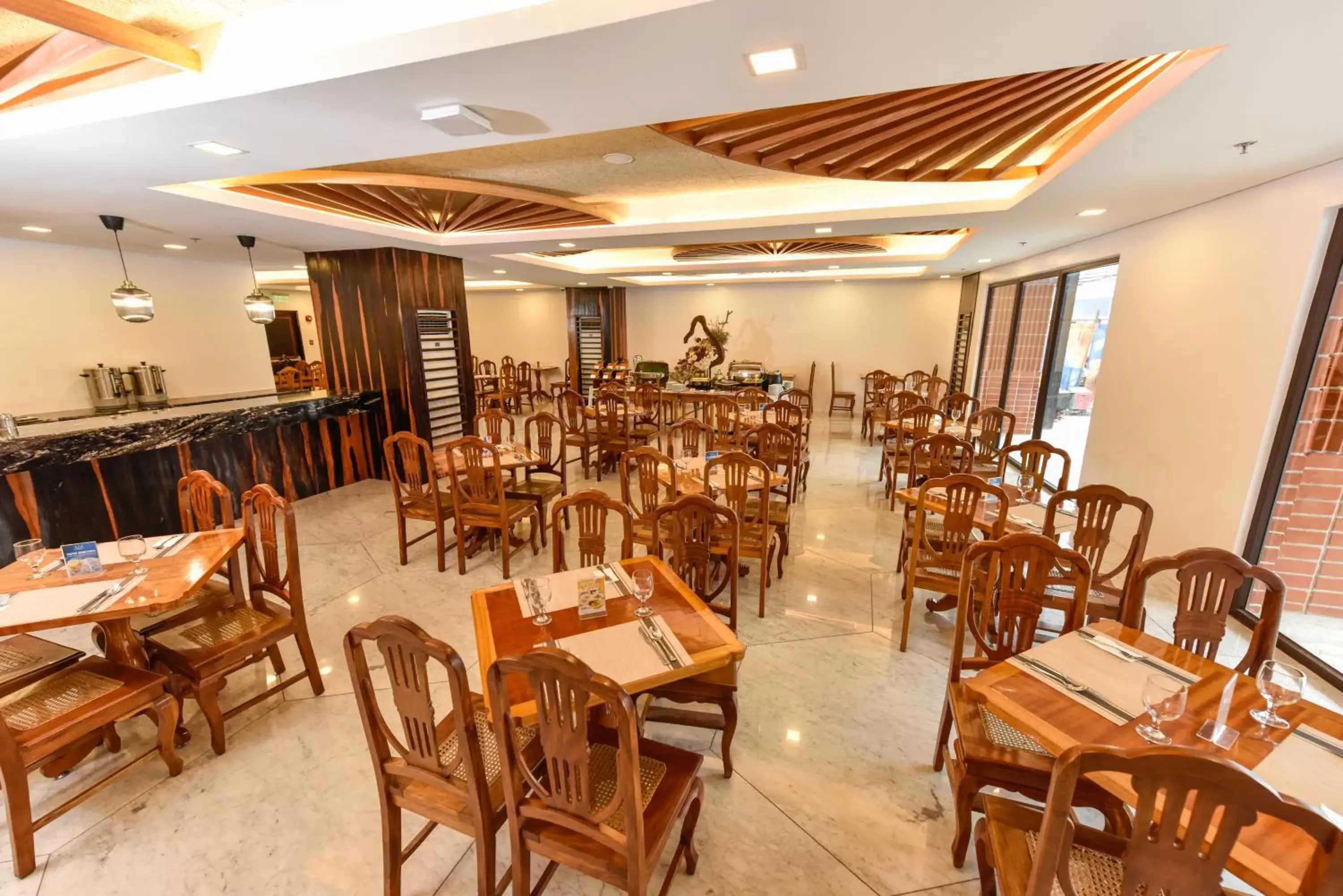 Restaurant/Places to Eat in Kabayan Hotel Pasay