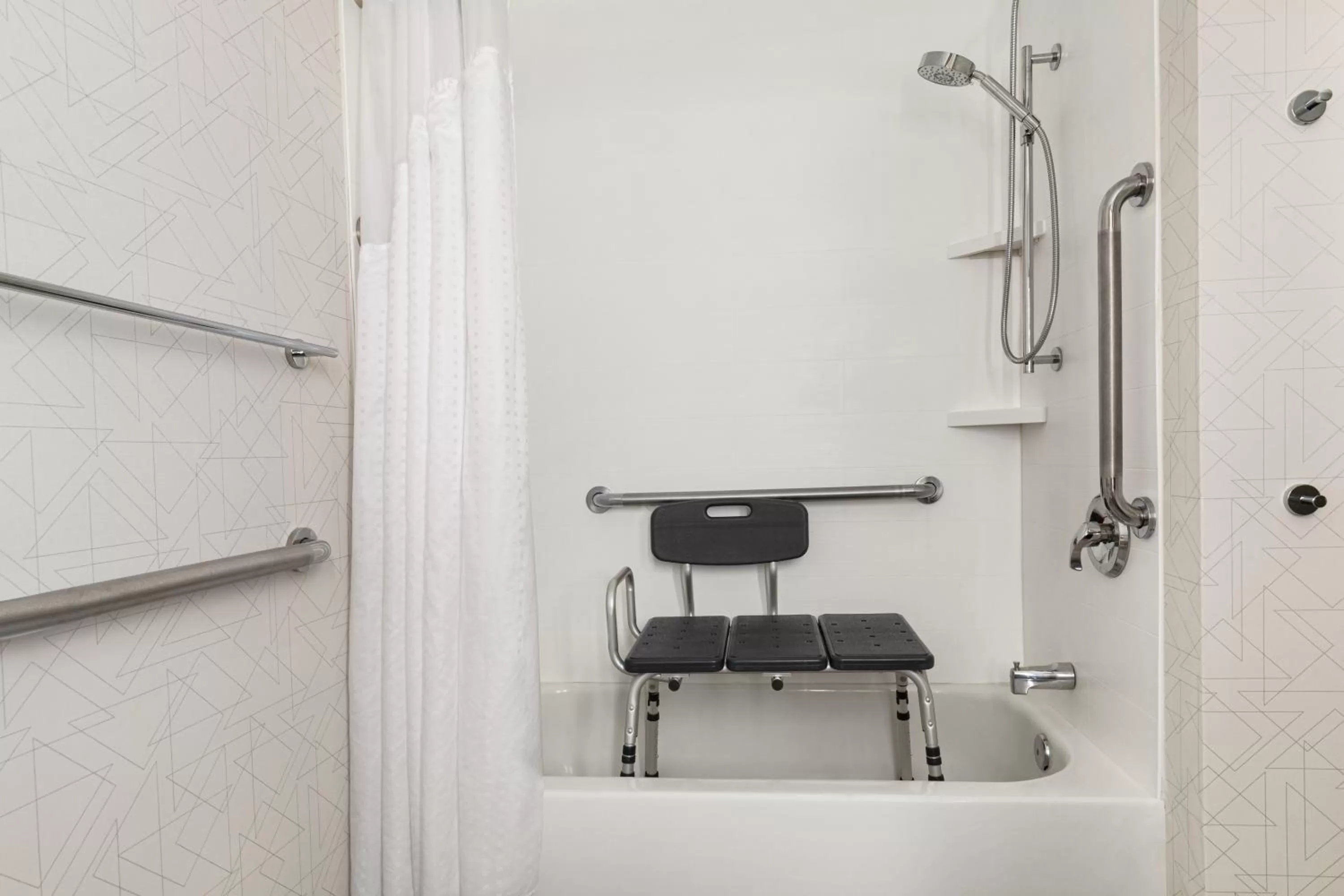 One-Bedroom Suite with Tub - Hearing Accessible in Holiday Inn Express Hotel & Suites Greenville-Downtown, an IHG Hotel